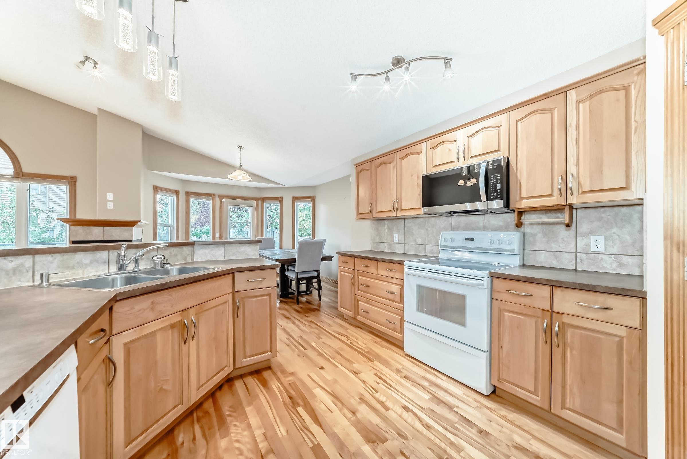 Photo 29 at 10819 178 Avenue NW, Chambery, Edmonton