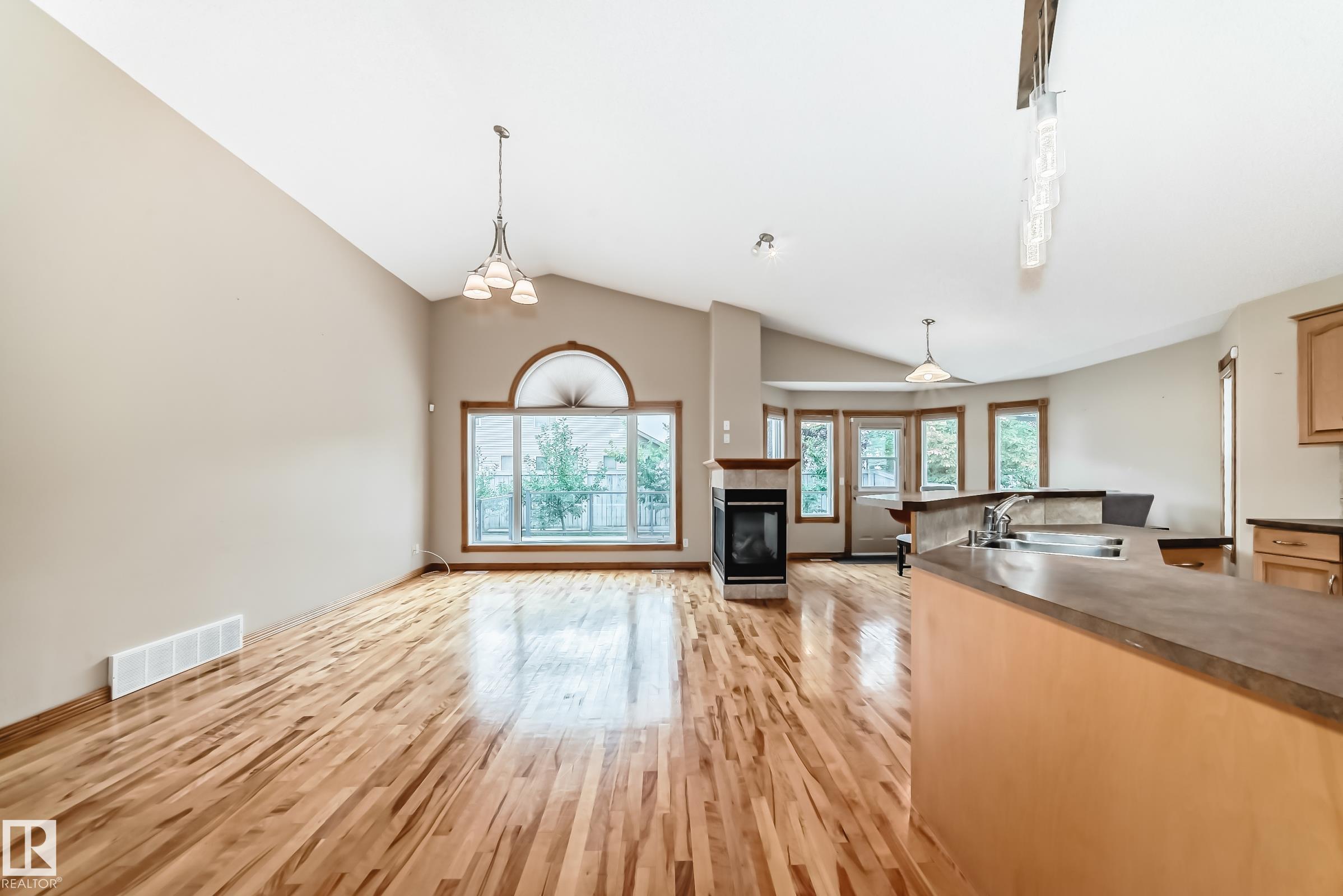 Photo 39 at 10819 178 Avenue NW, Chambery, Edmonton