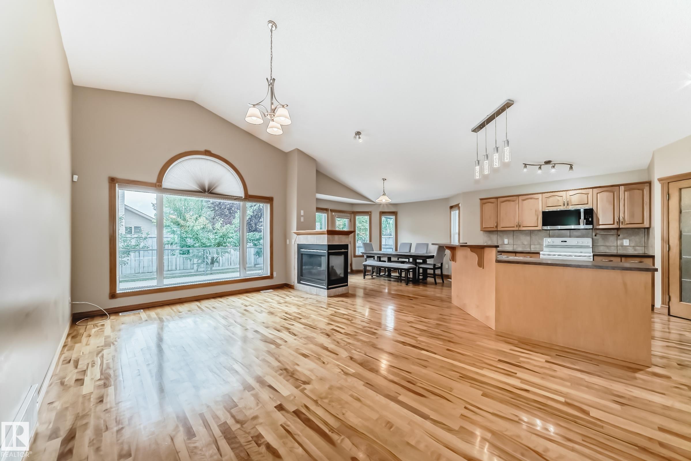 Photo 40 at 10819 178 Avenue NW, Chambery, Edmonton
