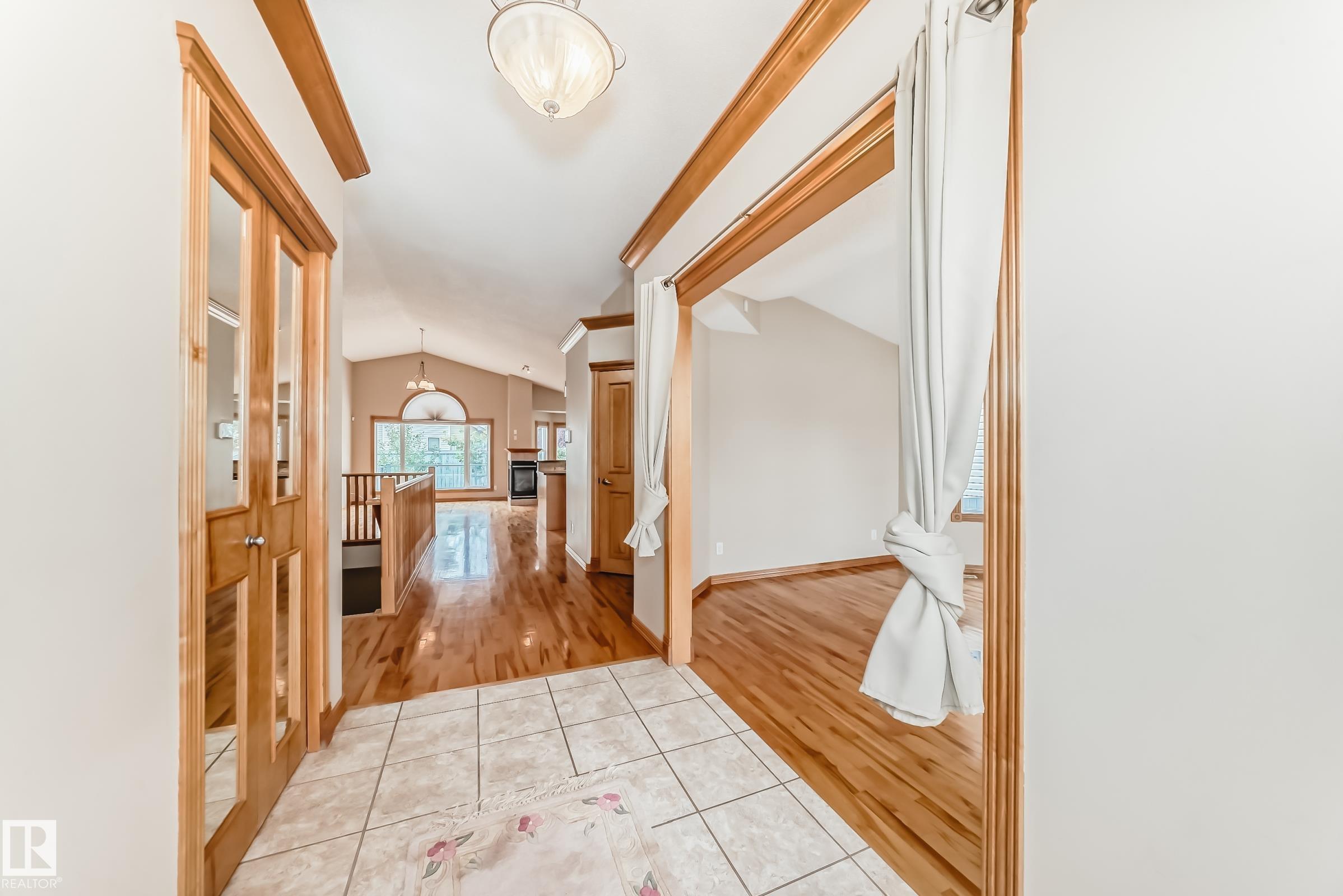 Photo 6 at 10819 178 Avenue NW, Chambery, Edmonton