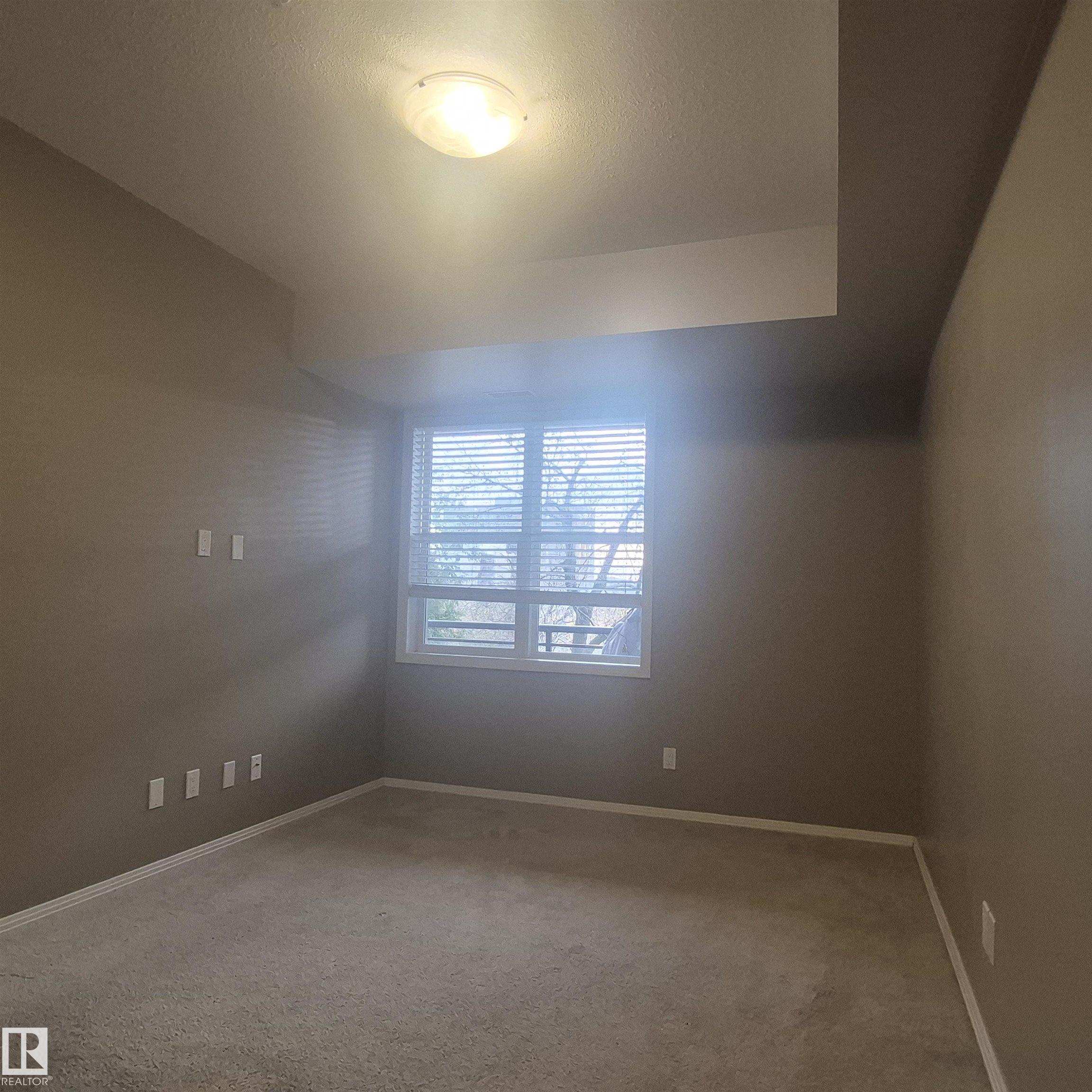 Photo 11 at 206 - 10503 98 Avenue NW, Downtown, Edmonton