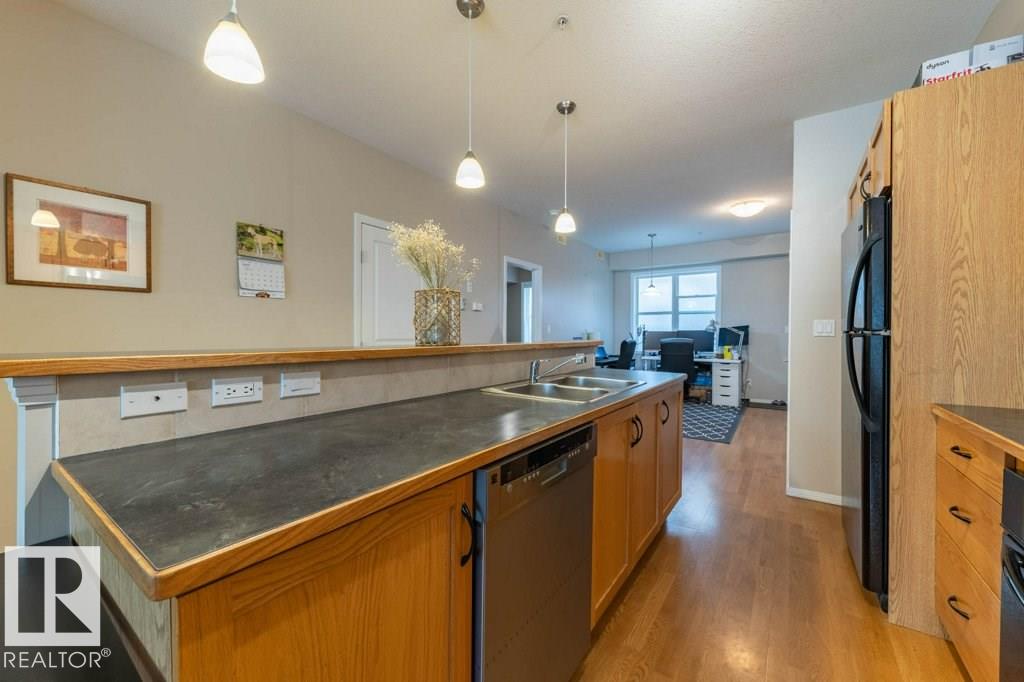 Photo 7 at 206 - 10503 98 Avenue NW, Downtown, Edmonton