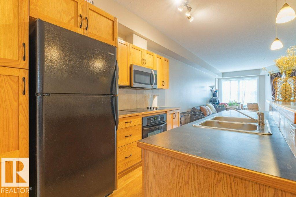 Photo 8 at 206 - 10503 98 Avenue NW, Downtown, Edmonton