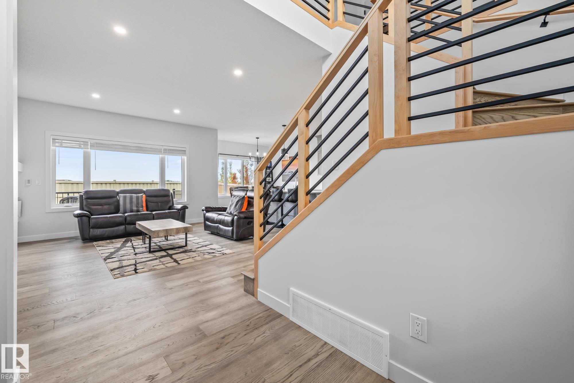 Photo 4 at 34 Edgefield Way, Erin Ridge North, St. Albert