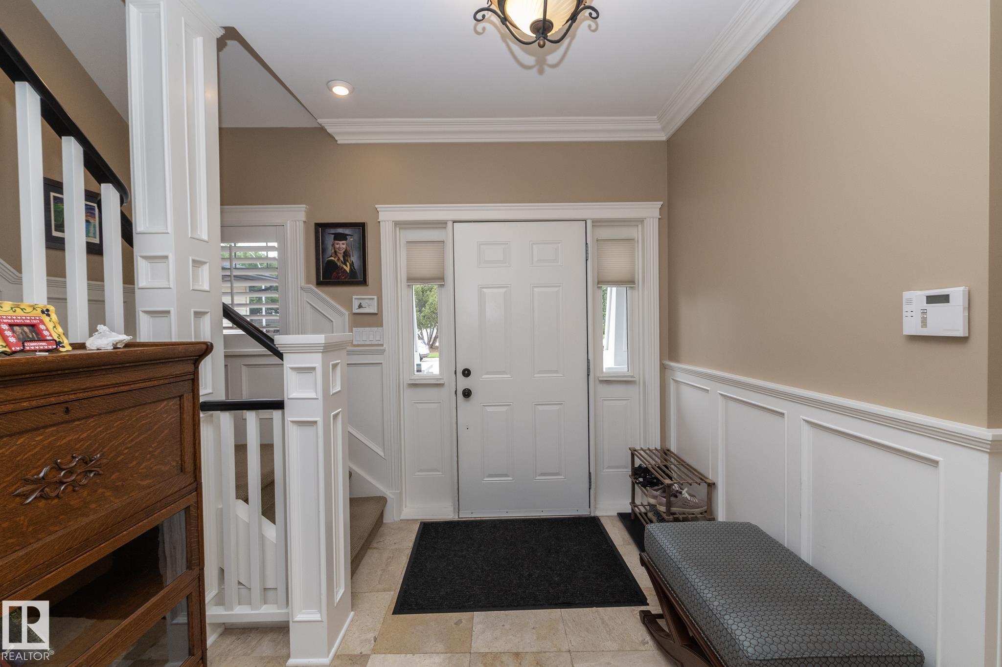 Photo 7 at 63 Fairway Drive NW, Westbrook Estate, Edmonton