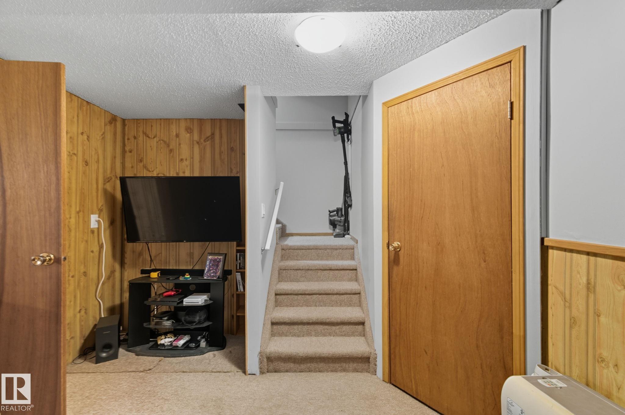 Photo 34 at 12047 162 Avenue NW, Dunluce, Edmonton