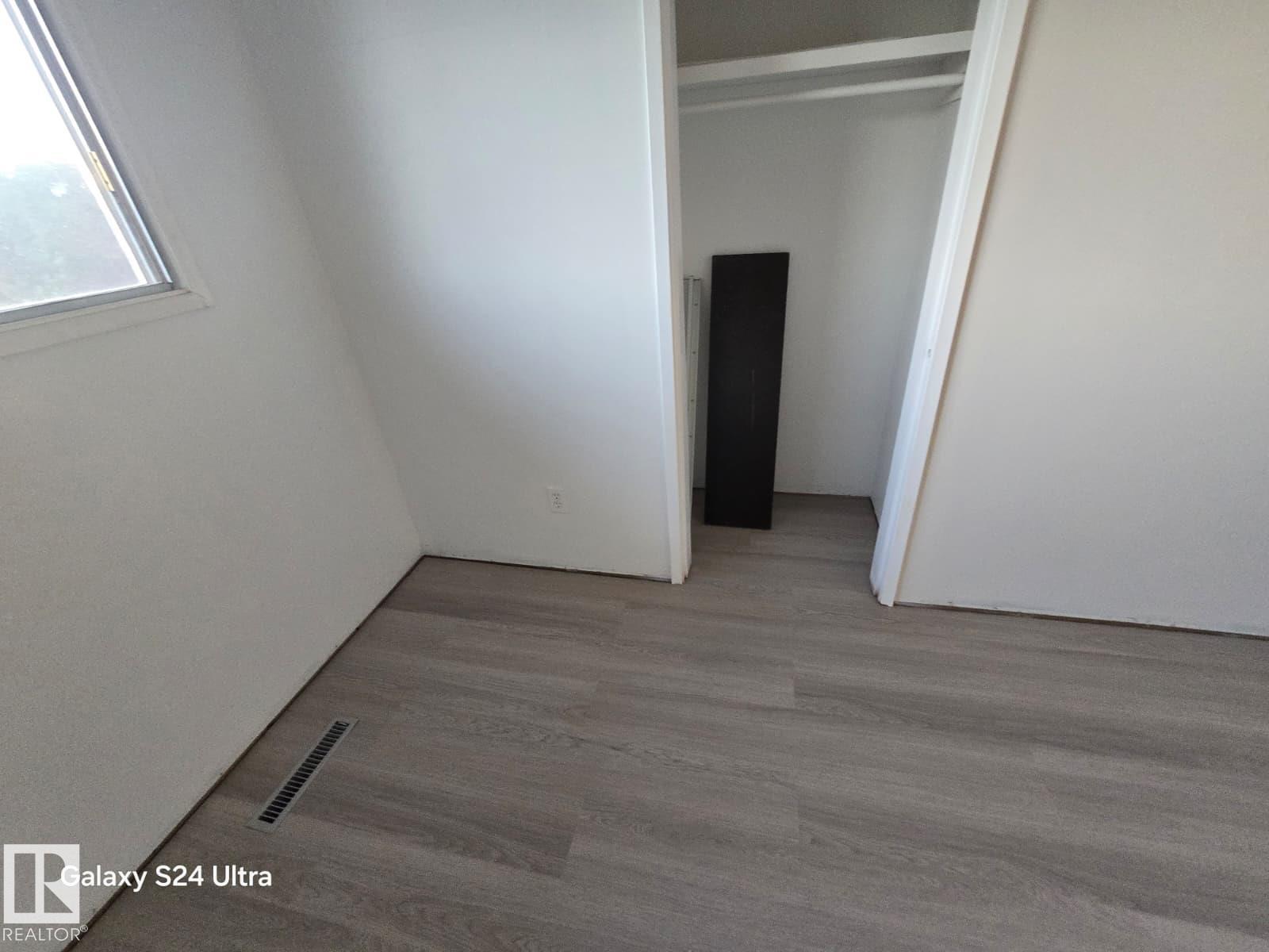 Photo 7 at 14224 78 Street NW, Kildare, Edmonton