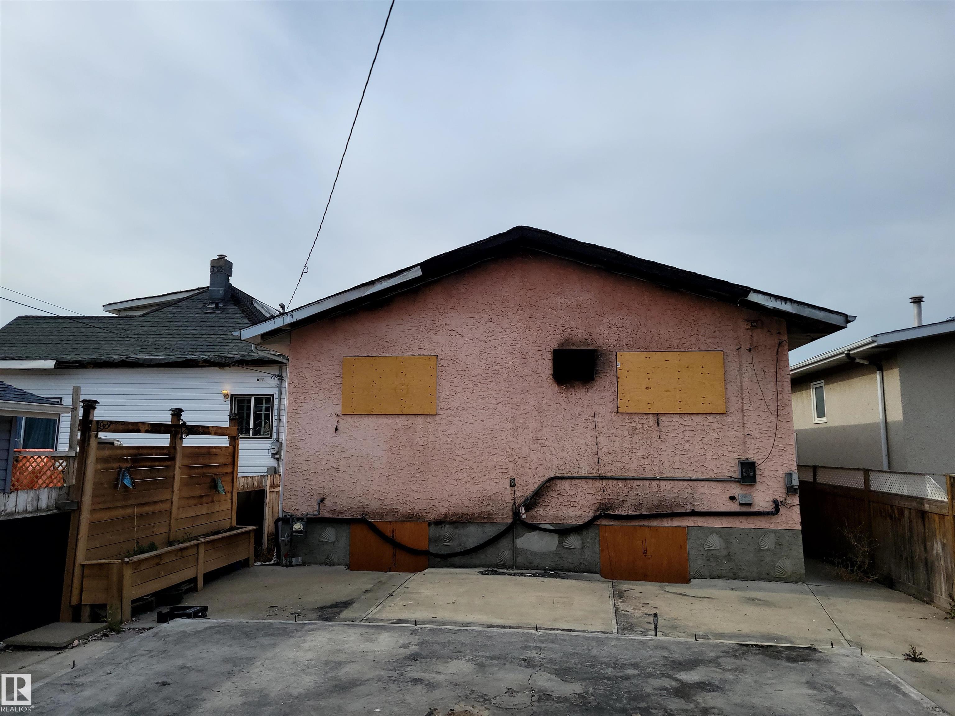 Photo 4 at 11545 95 Street NW, Alberta Avenue, Edmonton