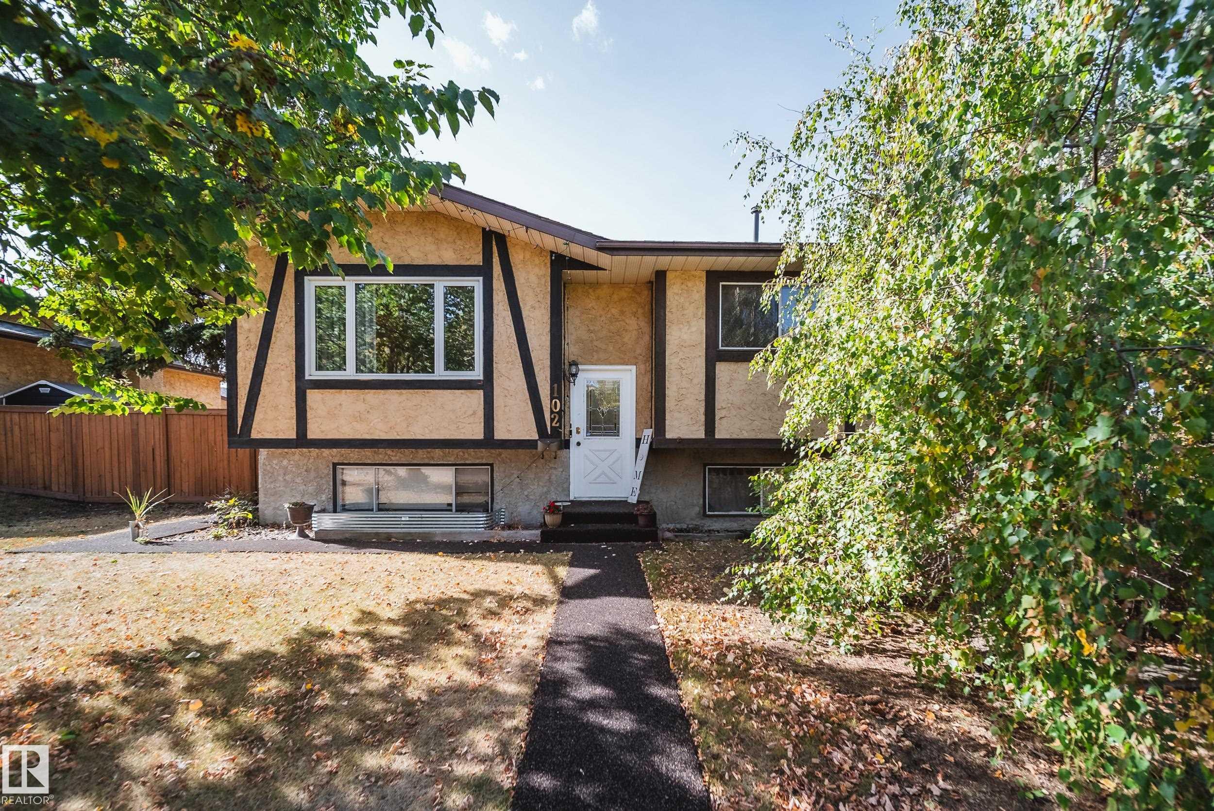 102 Woodvale Road W NW, Hillview, Edmonton 