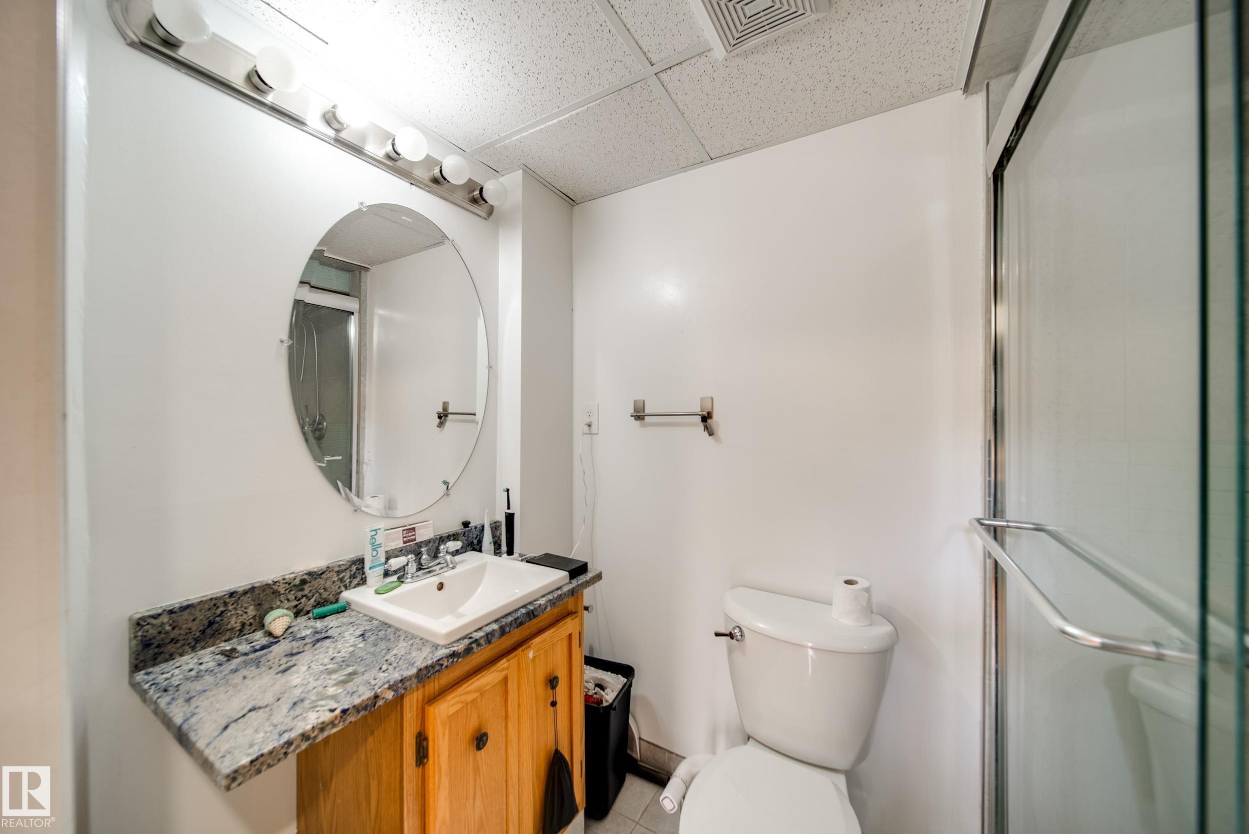 Photo 20 at 102 Woodvale Road W NW, Hillview, Edmonton