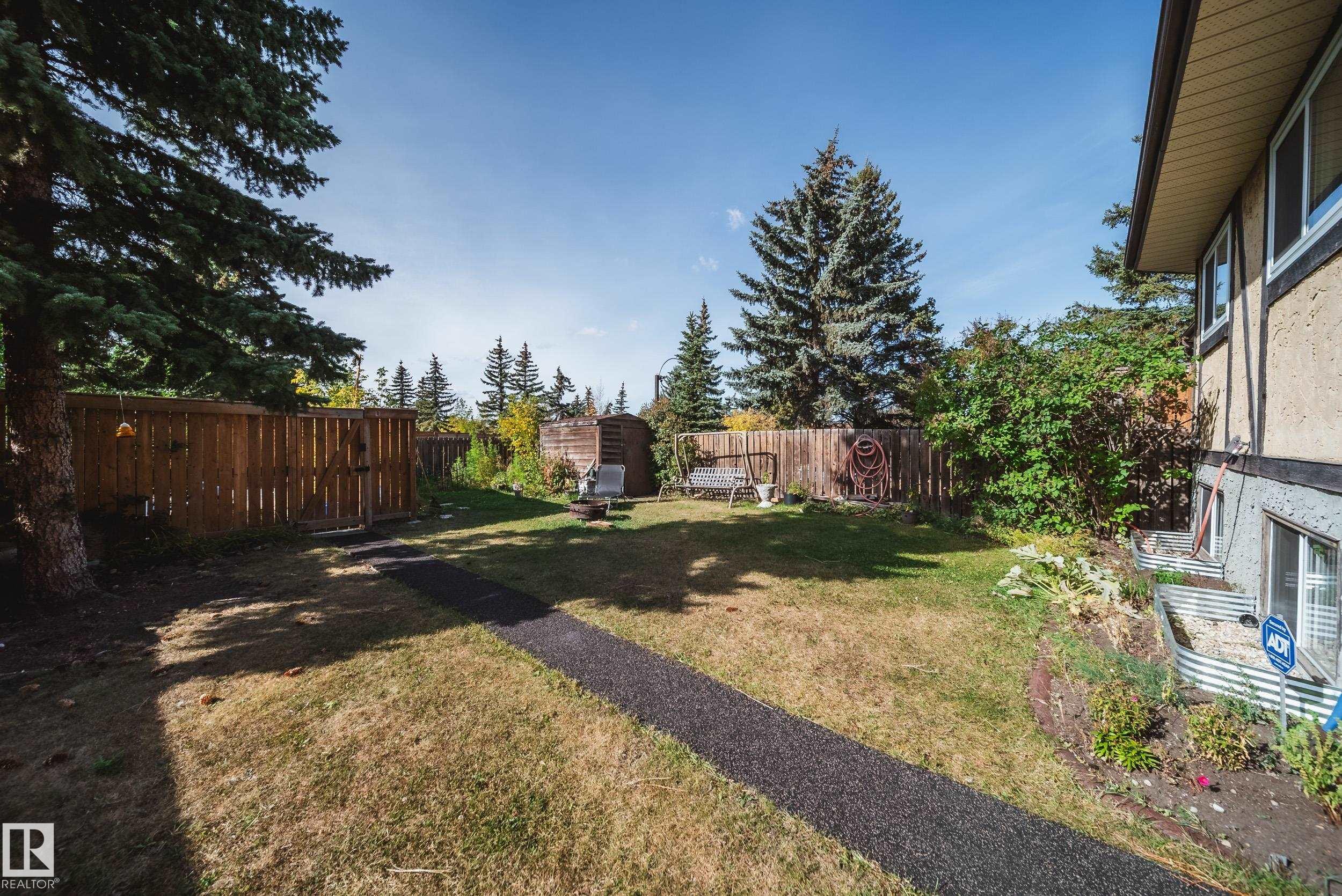 Photo 22 at 102 Woodvale Road W NW, Hillview, Edmonton