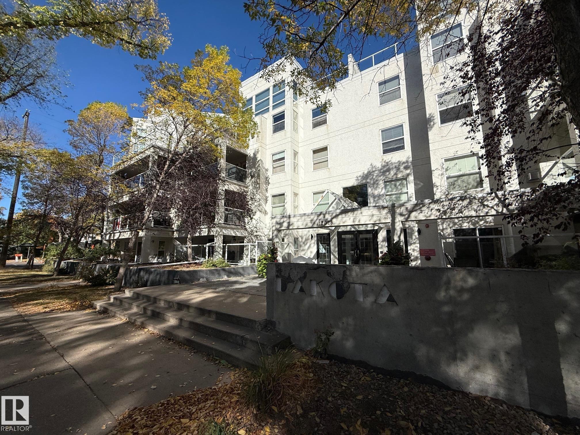 404 - 12028 103 Avenue NW, Wîhkwêntôwin, Edmonton 