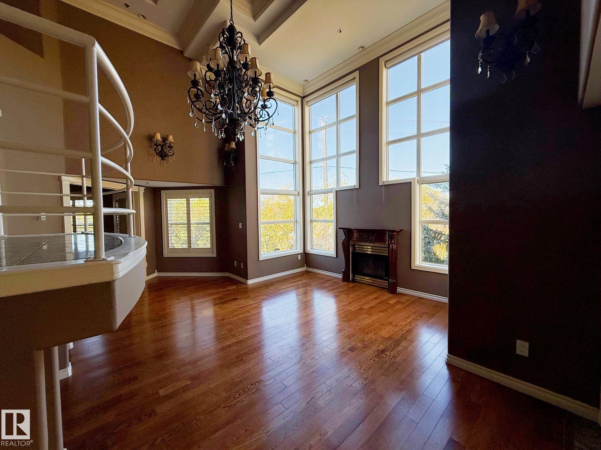 Photo 5 at 404 - 12028 103 Avenue NW, Wîhkwêntôwin, Edmonton