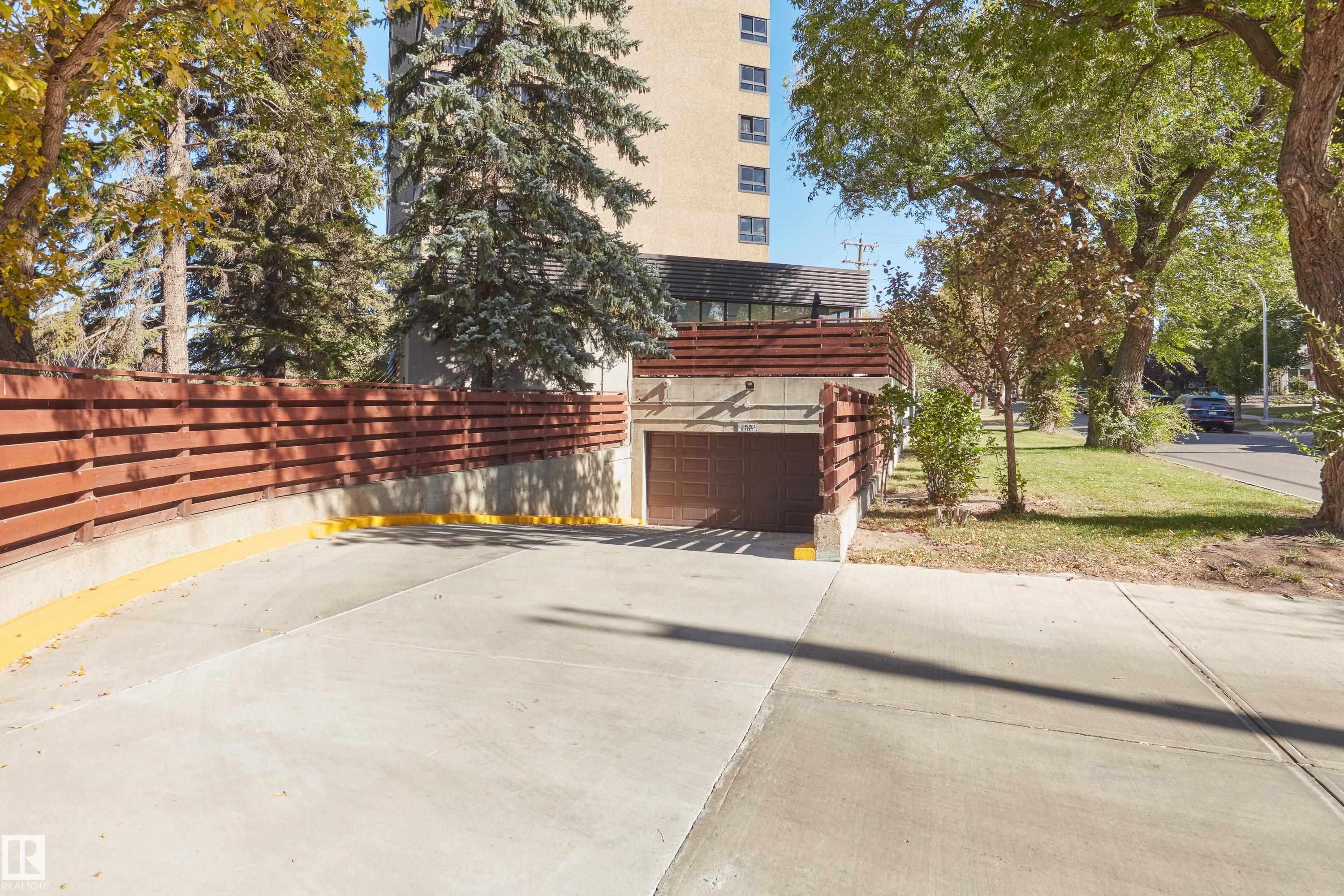 Photo 35 at 403 - 9929 Saskatchewan Drive NW, Strathcona, Edmonton