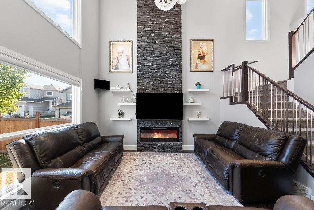 Photo 10 at 1623 19 Street NW, Laurel, Edmonton