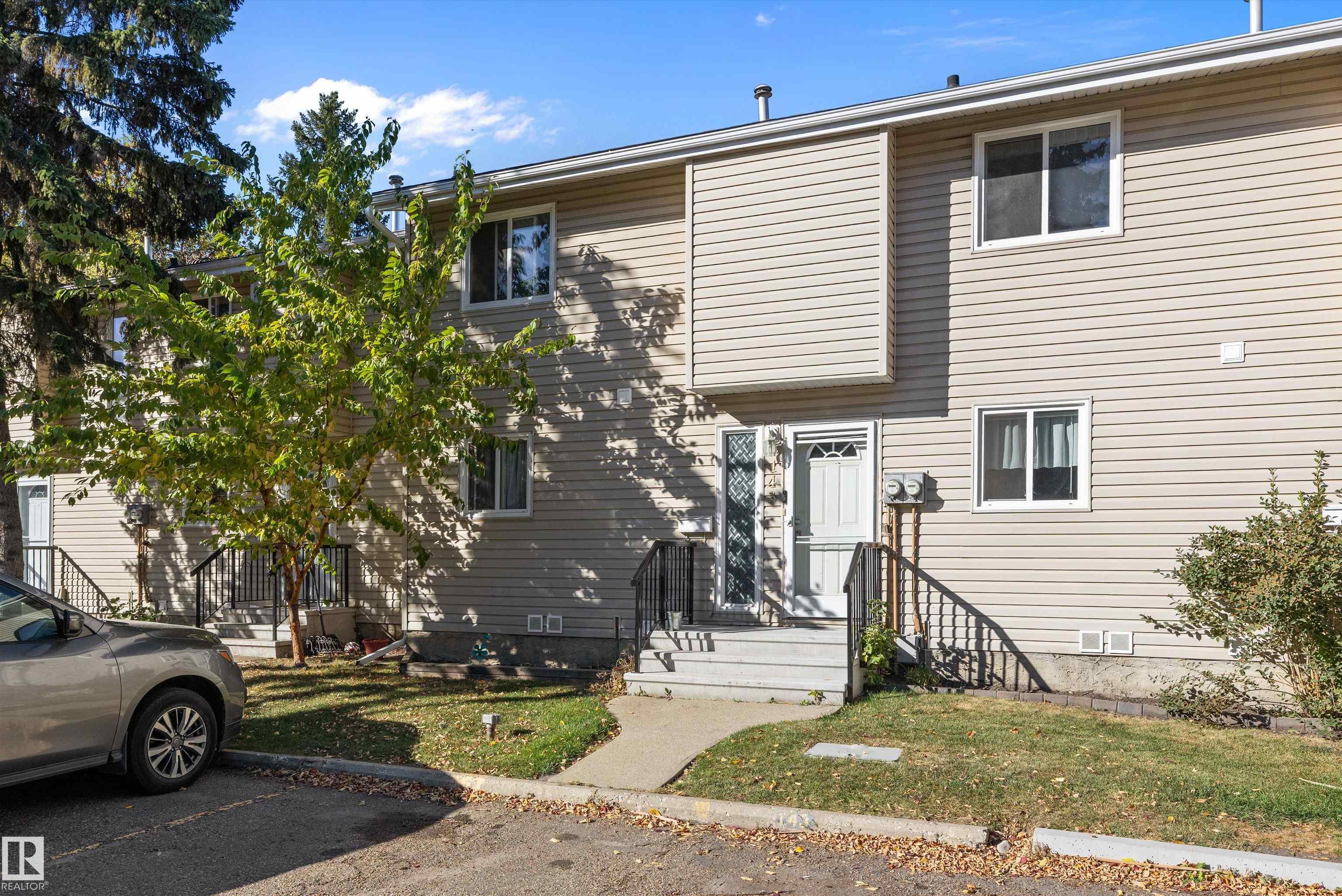 Photo 2 at 143 - 87 Brookwood Drive, Brookwood, Spruce Grove