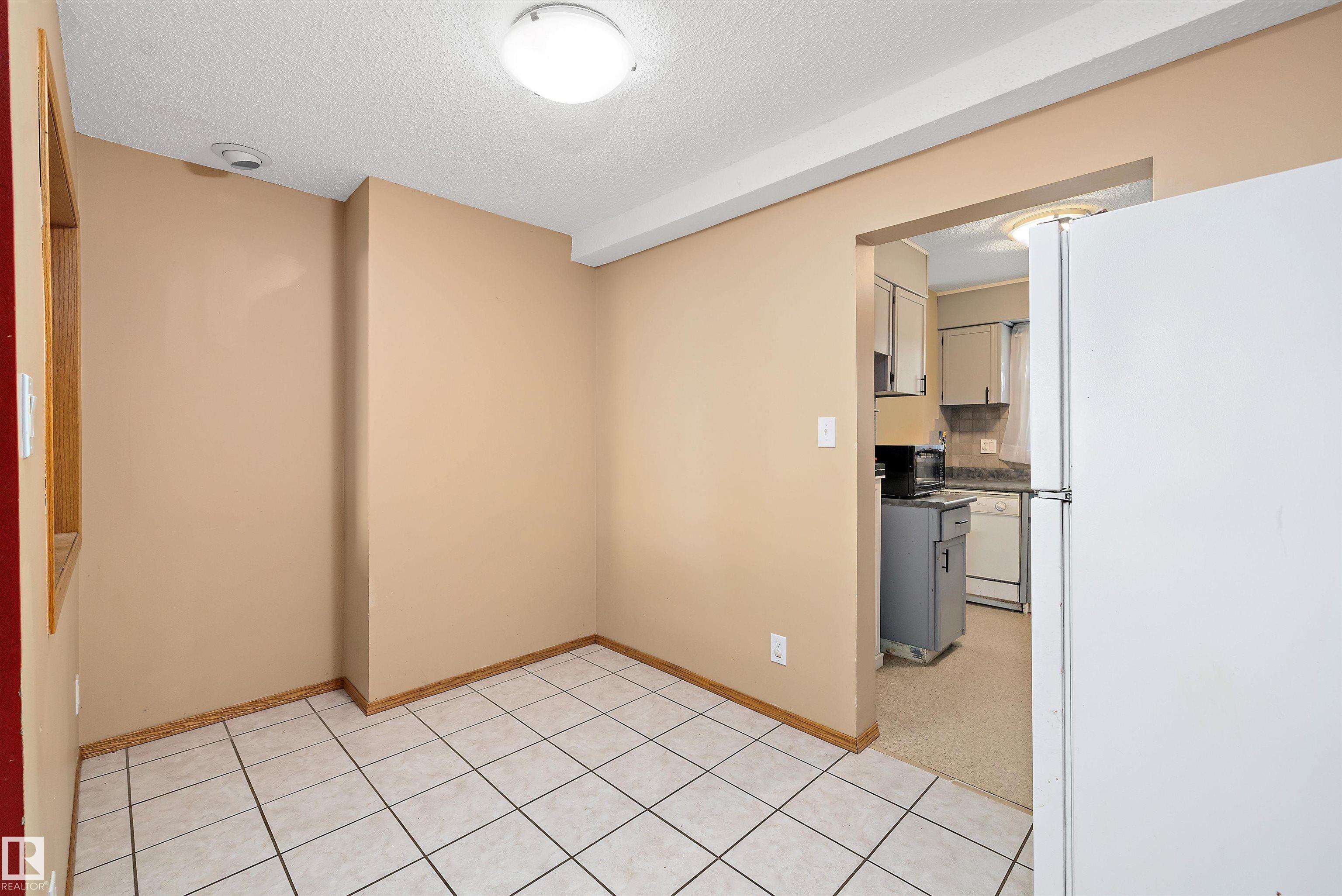 Photo 11 at 143 - 87 Brookwood Drive, Brookwood, Spruce Grove