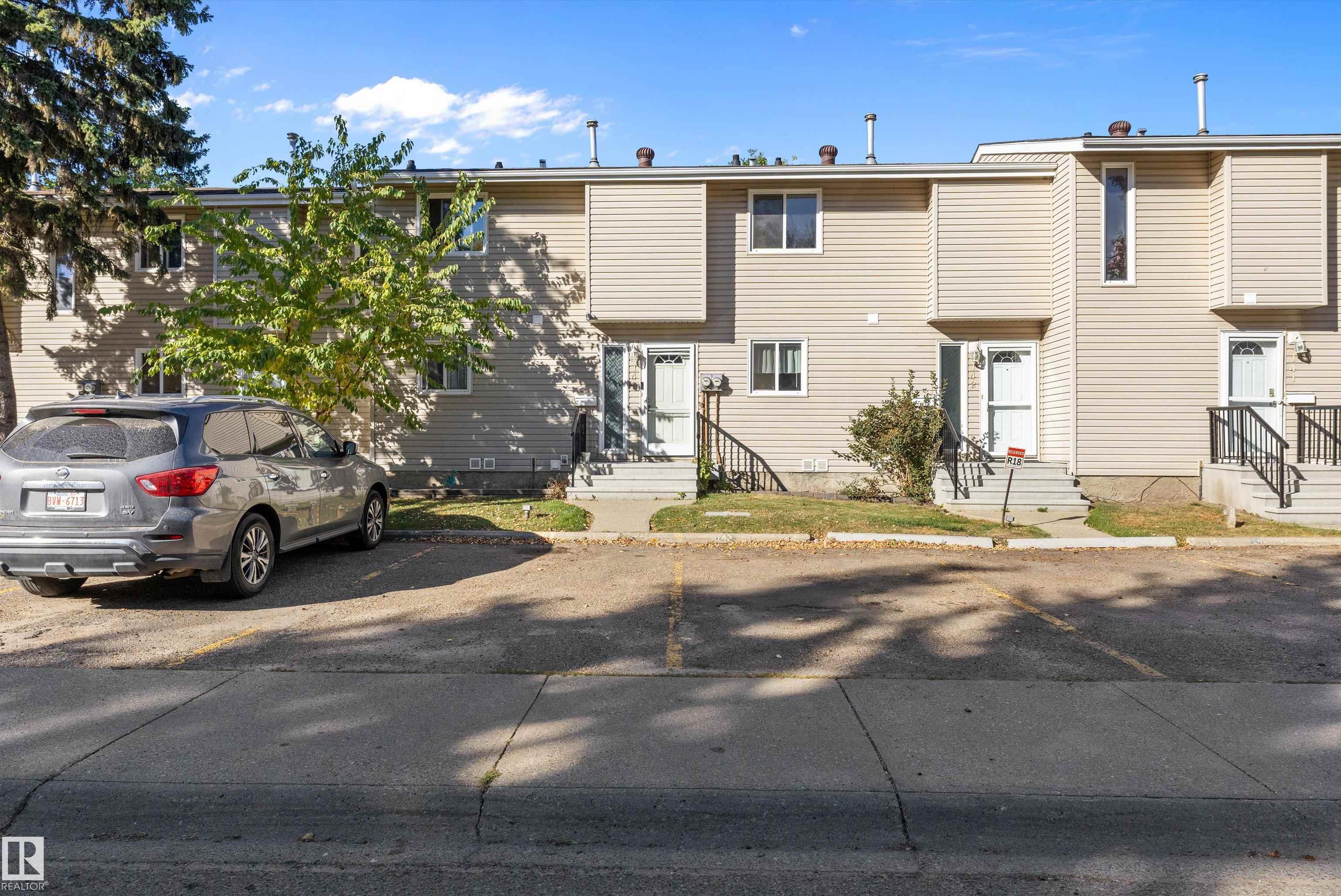Photo 3 at 143 - 87 Brookwood Drive, Brookwood, Spruce Grove