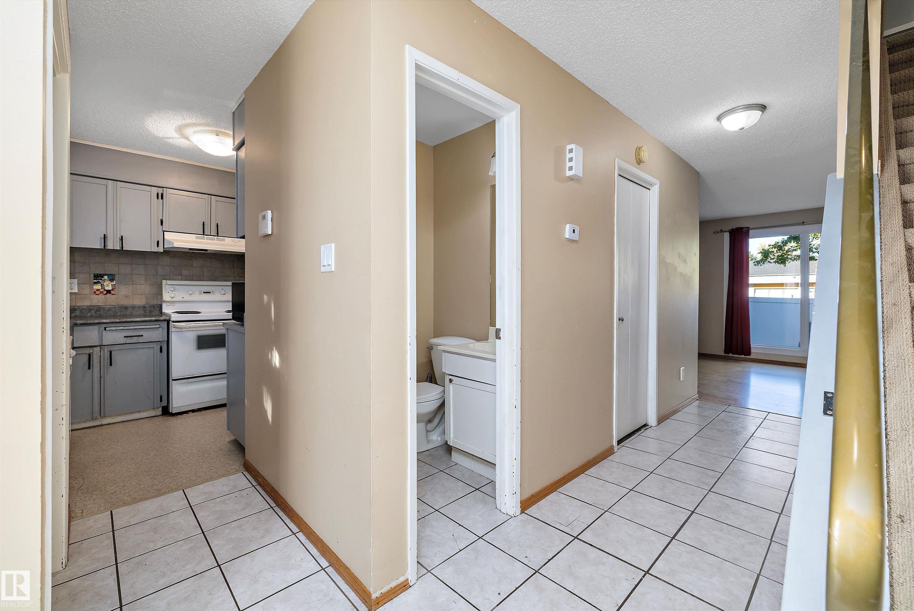 Photo 10 at 143 - 87 Brookwood Drive, Brookwood, Spruce Grove