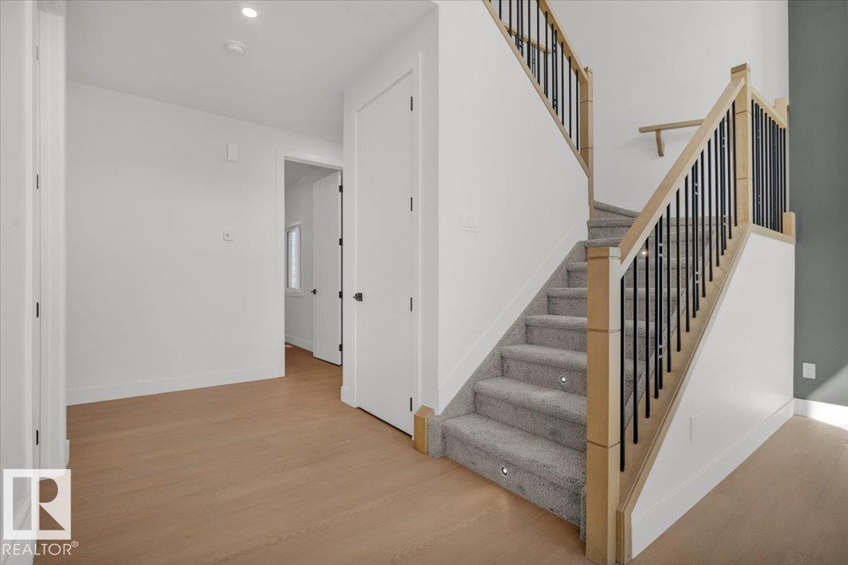 Photo 9 at 51 Hull Wynd, Hilldowns, Spruce Grove