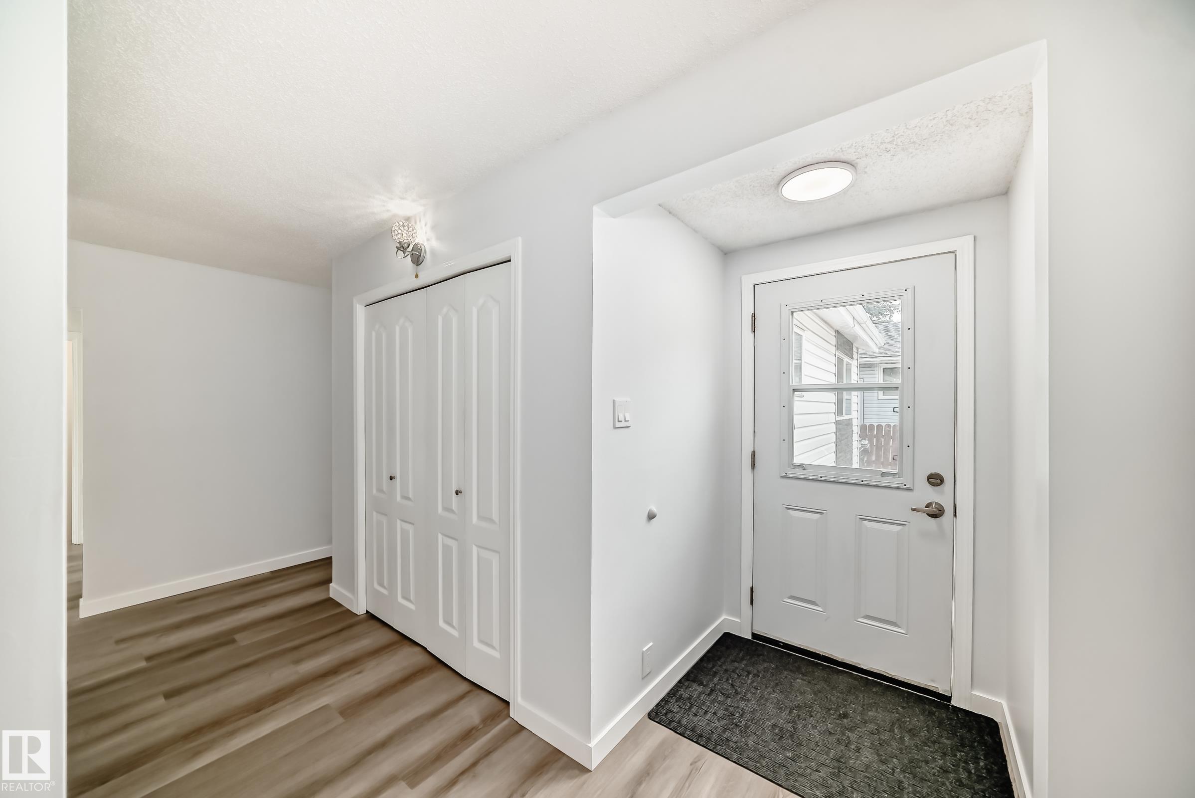 Photo 5 at 139 Willow Street, Sherwood Heights, Sherwood Park