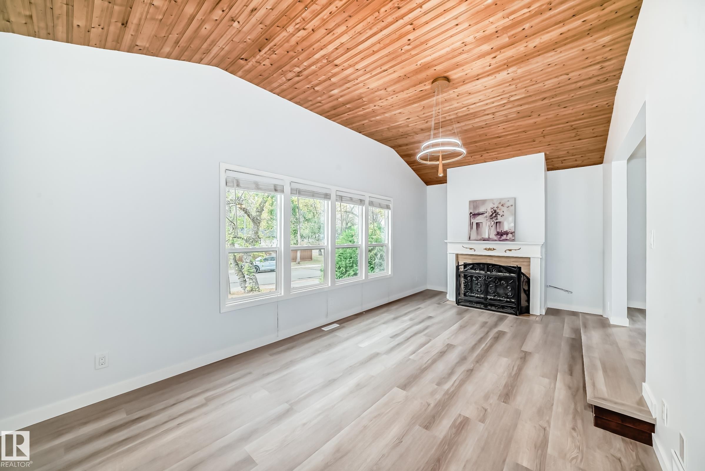 Photo 7 at 139 Willow Street, Sherwood Heights, Sherwood Park
