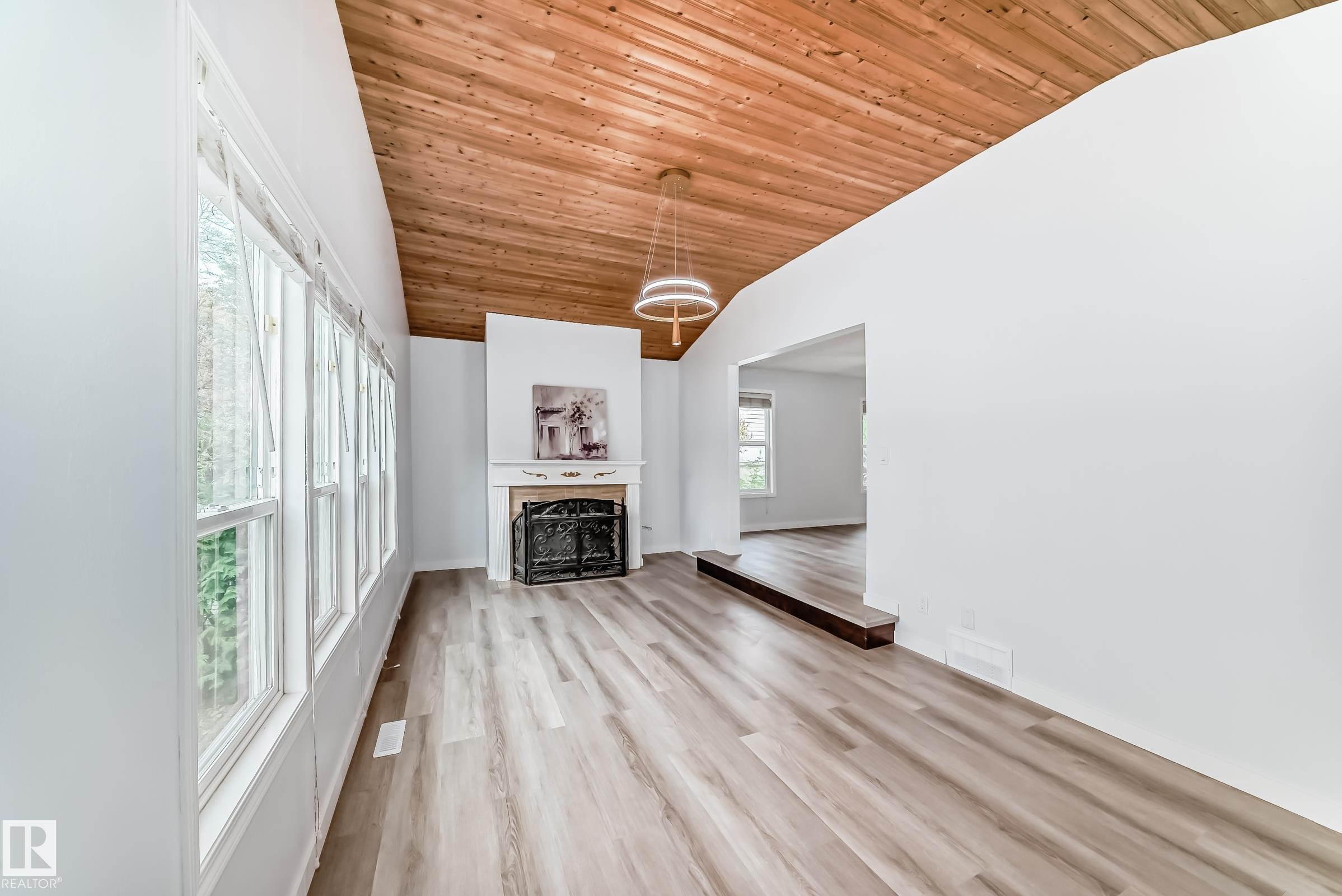 Photo 8 at 139 Willow Street, Sherwood Heights, Sherwood Park