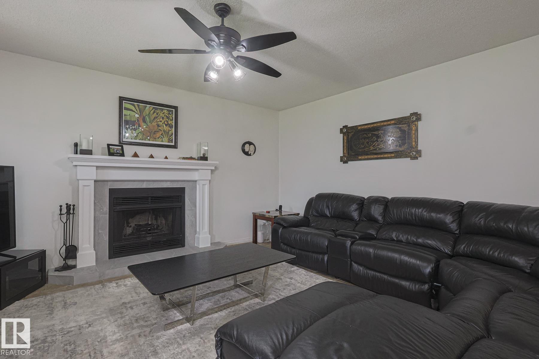 Photo 16 at 12 Elsinore Place NW, Elsinore, Edmonton