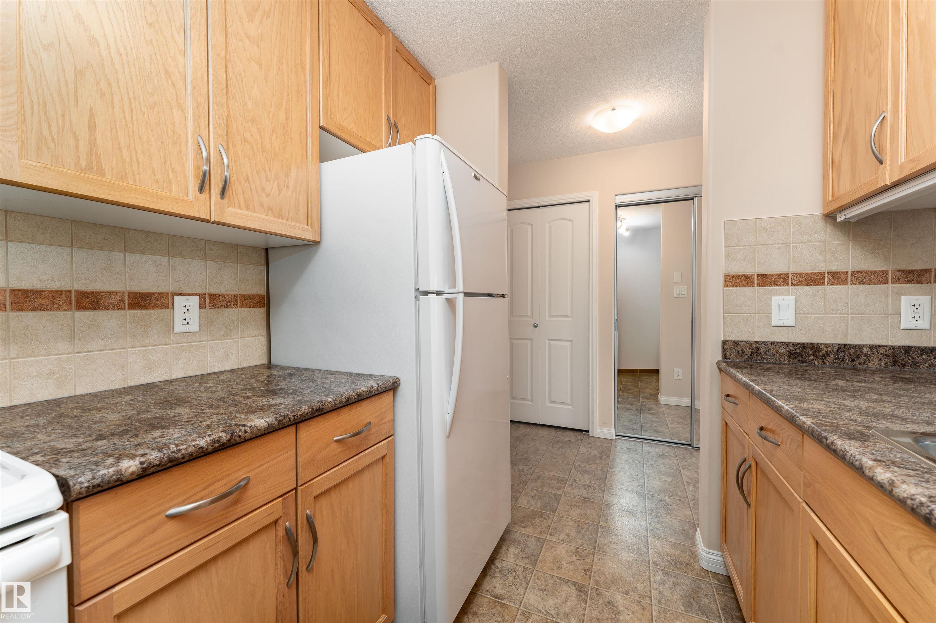 Photo 10 at 208 - 1204 156 Street NW, South Terwillegar, Edmonton