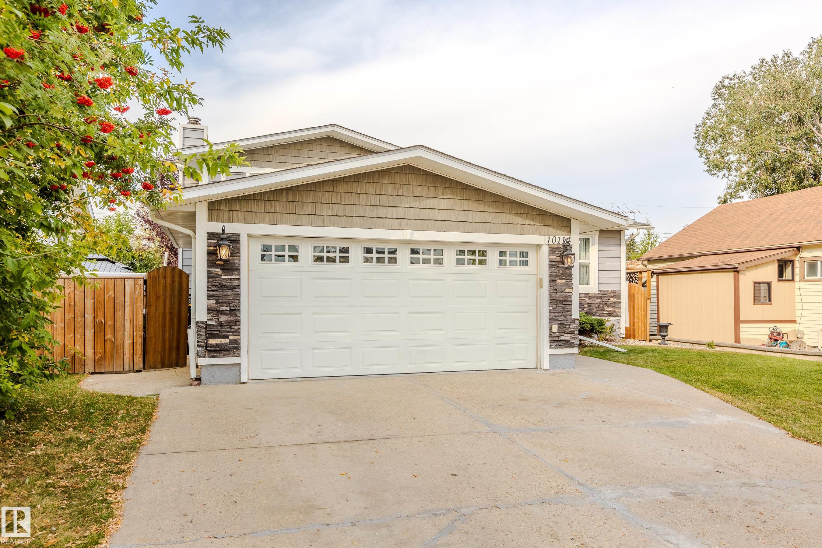 Photo 3 at 10114 102 Avenue, Morinville