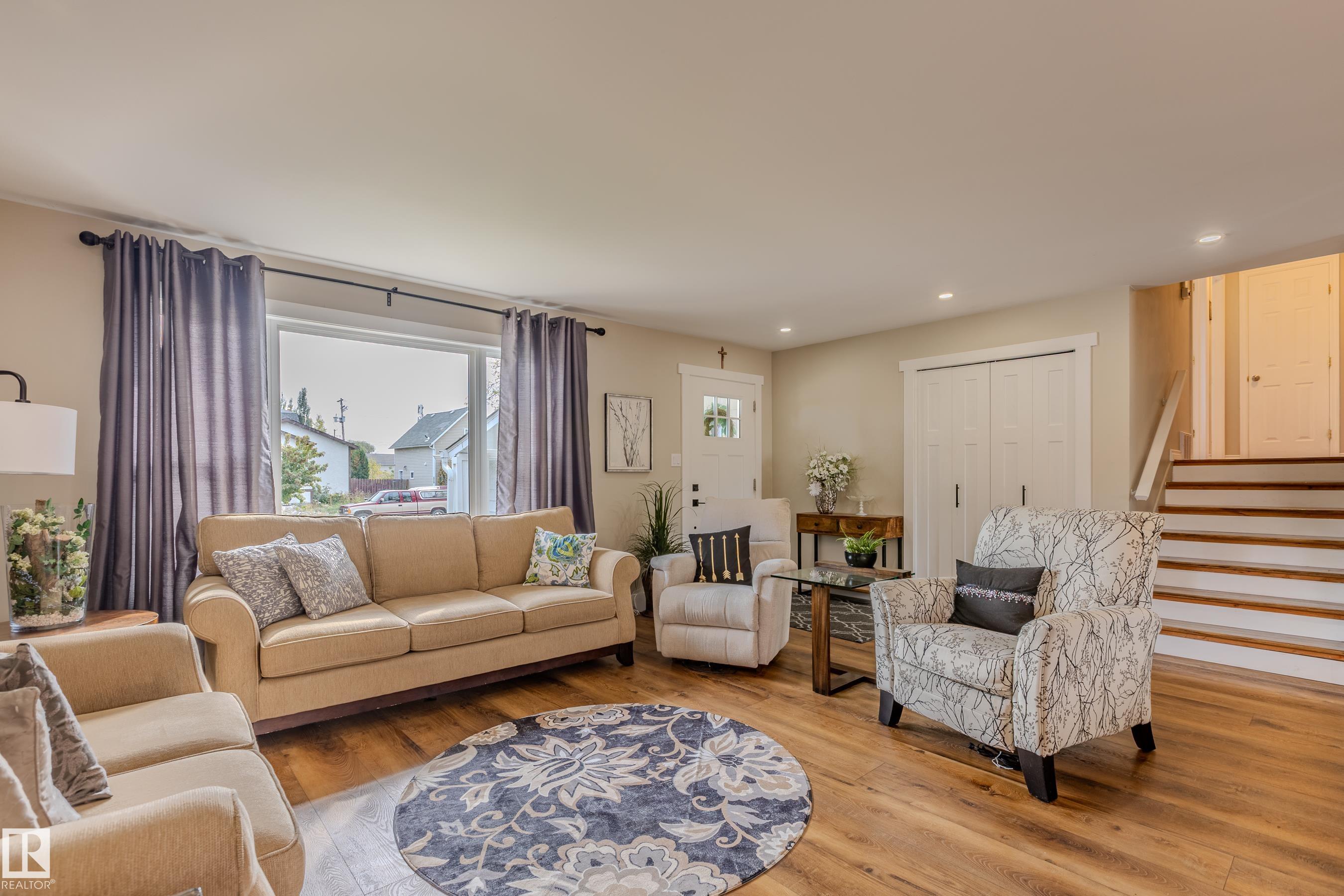 Photo 9 at 10114 102 Avenue, Morinville