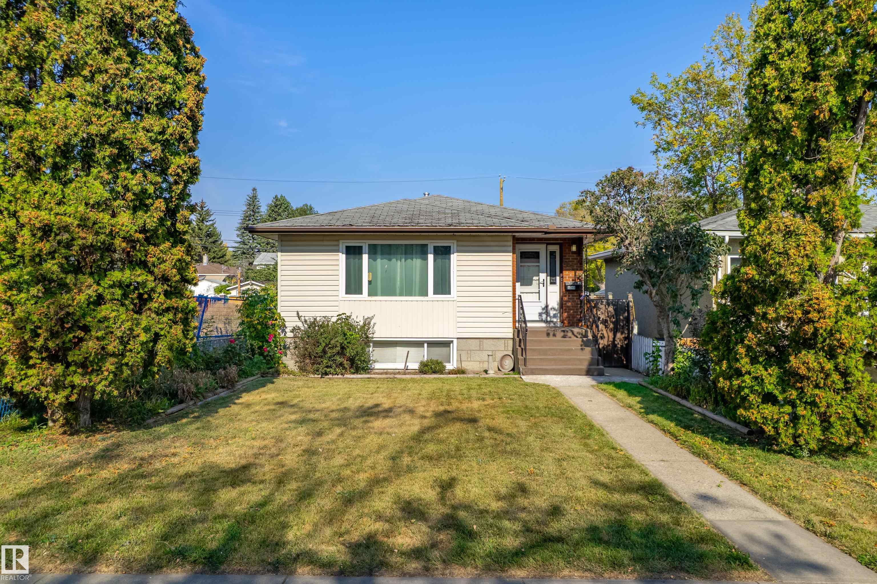 9718 76 Avenue NW, Ritchie, Edmonton 
