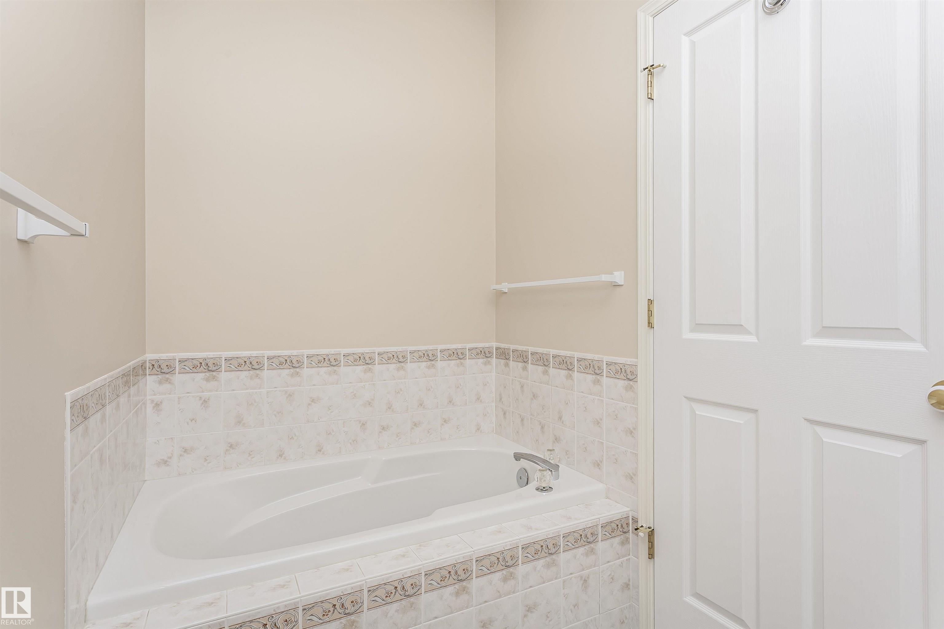 Photo 23 at 26 Longview Place, Linkside, Spruce Grove