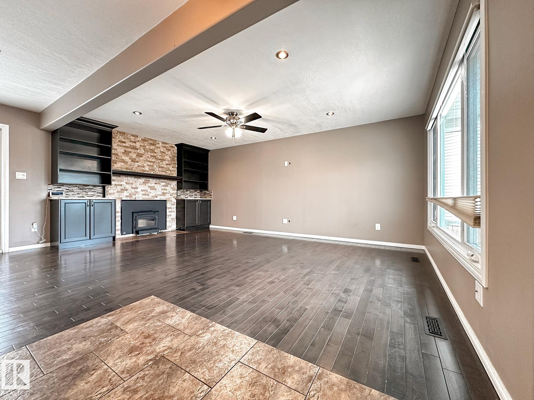 Photo 6 at 11403 149 Avenue NW, Caernarvon, Edmonton