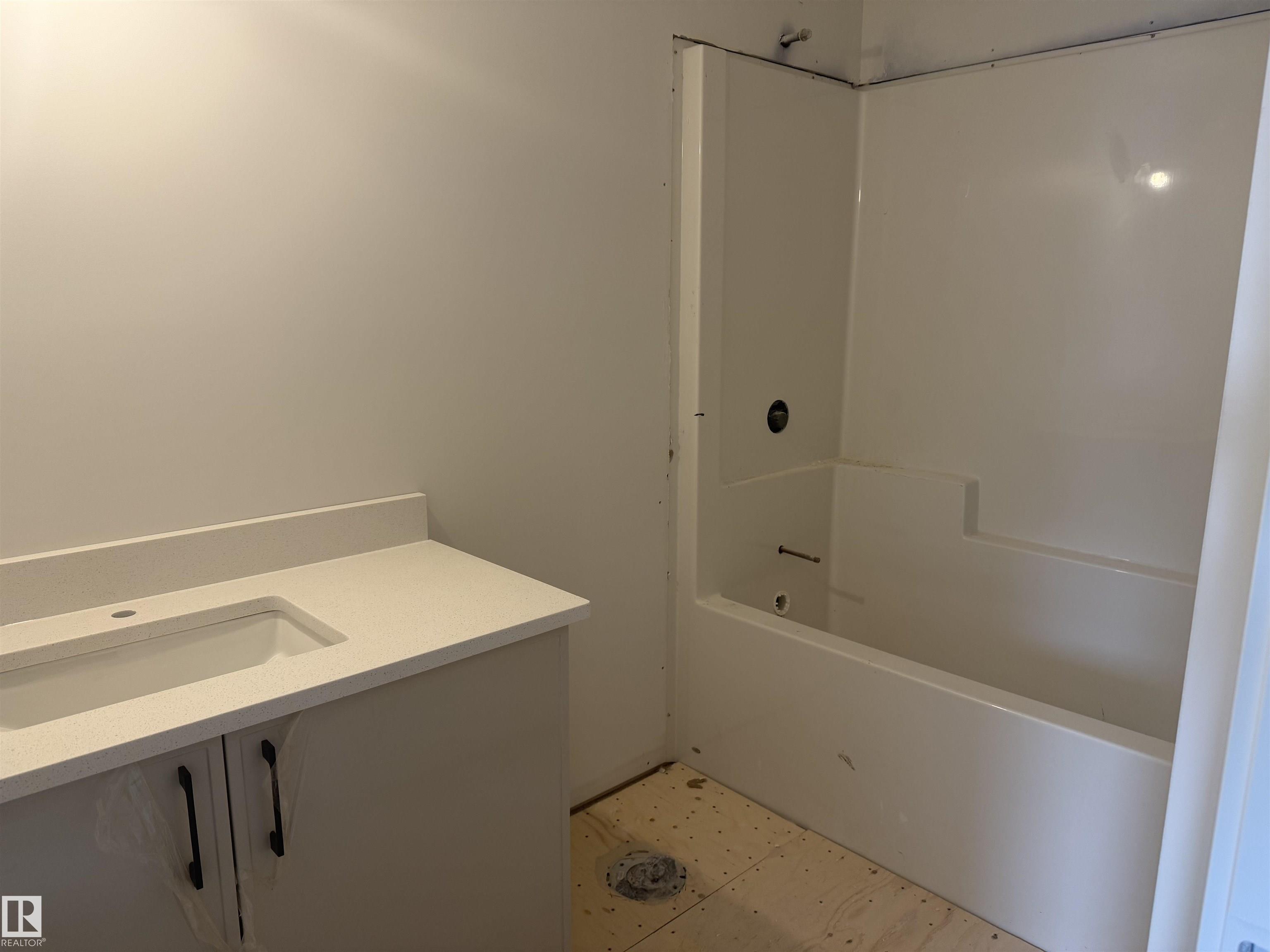Photo 14 at 206 Starling, South Fort, Fort Saskatchewan