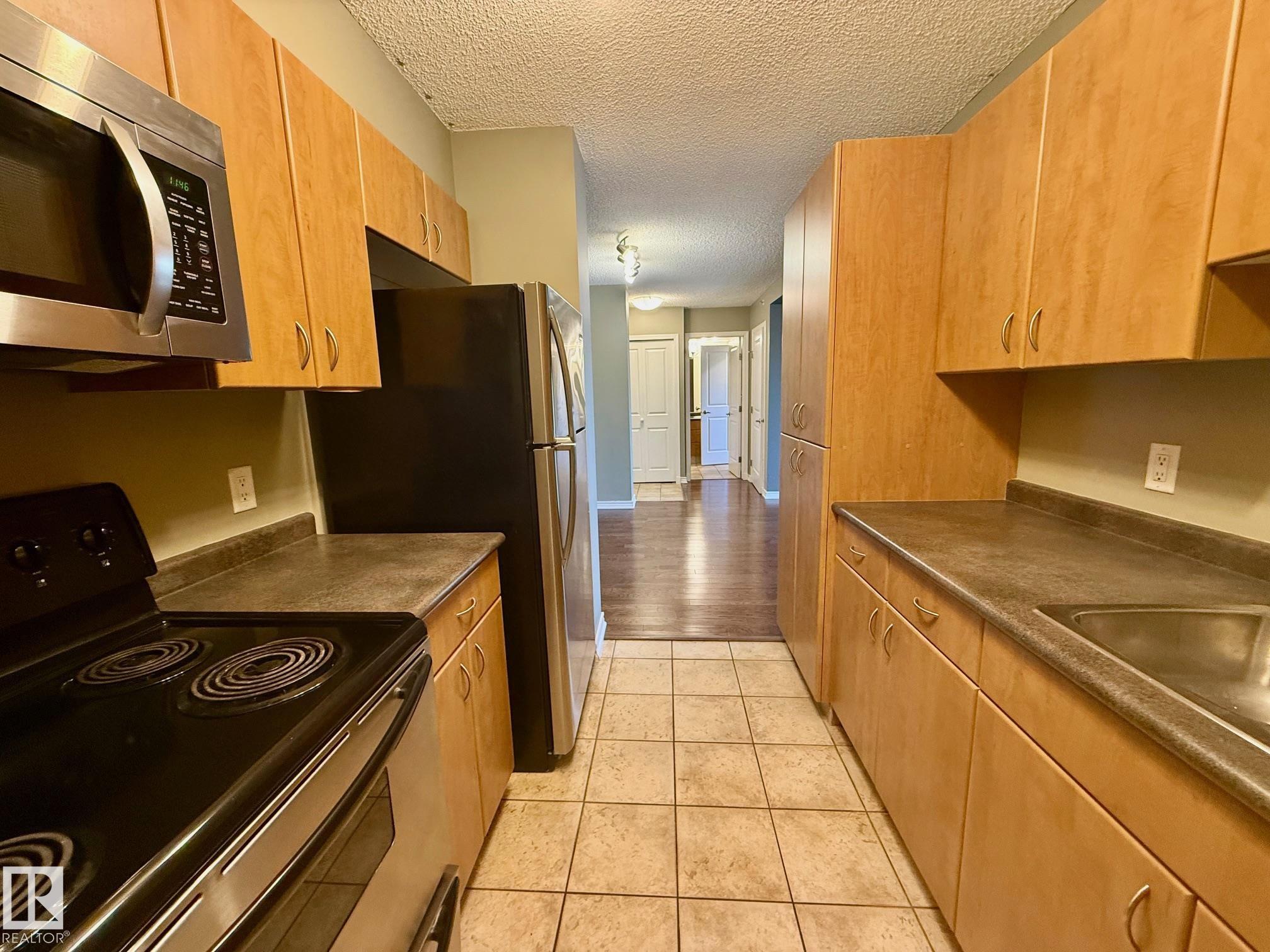 Photo 17 at 1604 - 10303 105 Street NW, Downtown, Edmonton