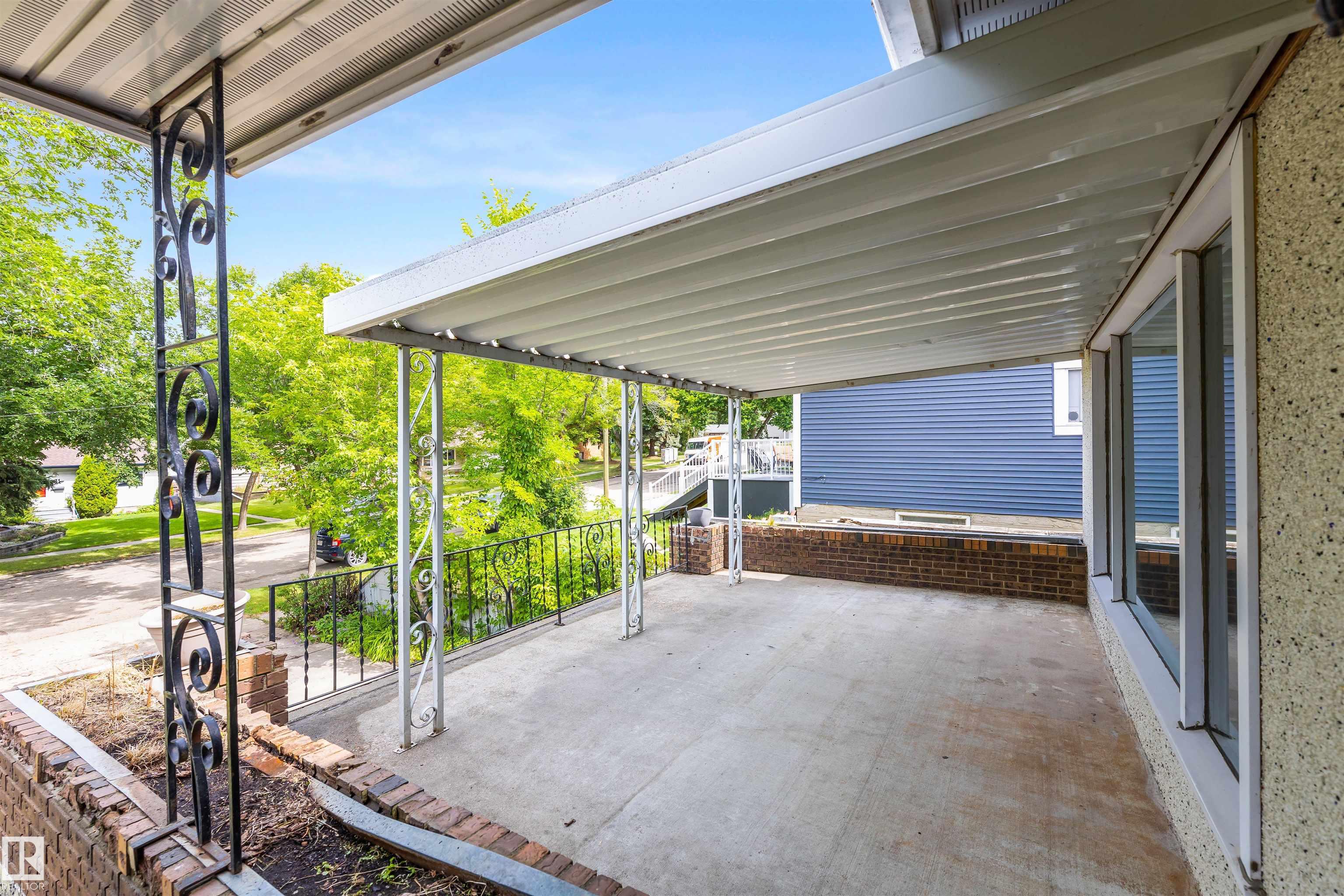 Photo 3 at 52 Belmont Drive, Braeside, St. Albert