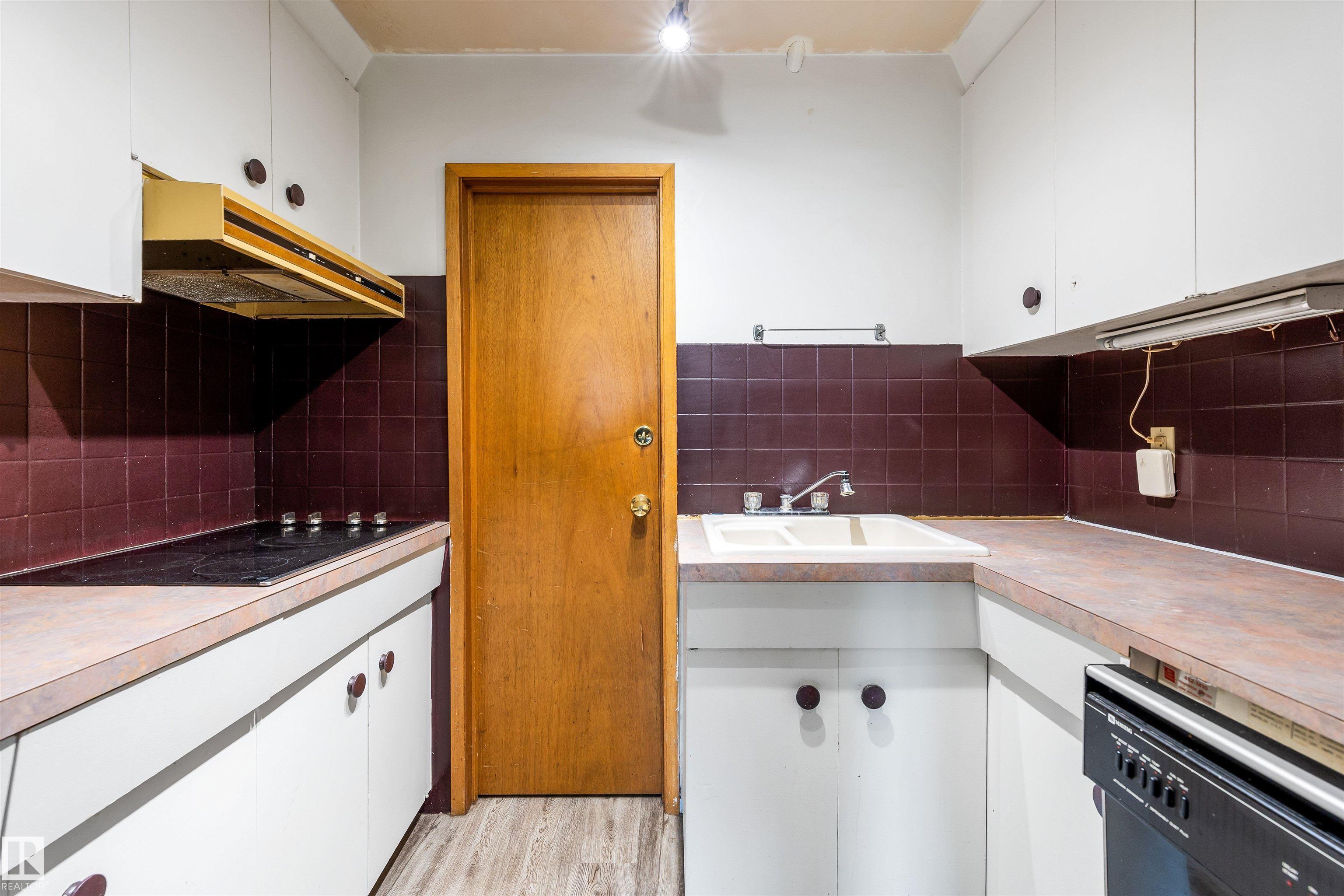 Photo 32 at 52 Belmont Drive, Braeside, St. Albert