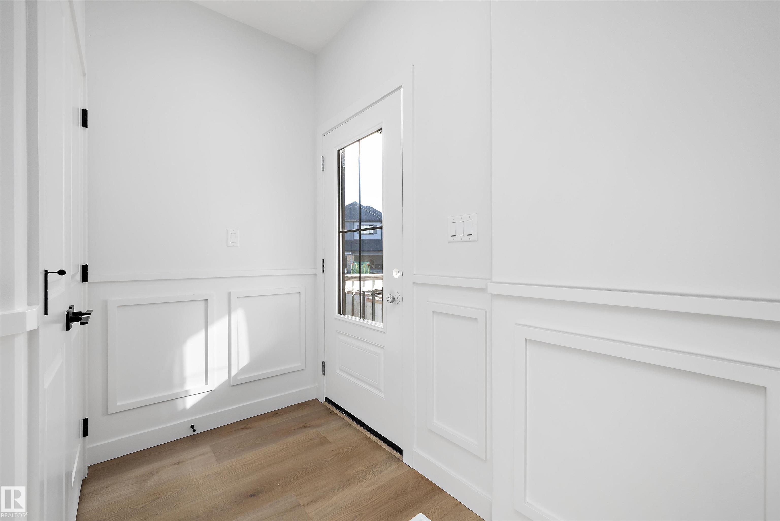 Photo 2 at 28 Chartres Close, Chérot, St. Albert