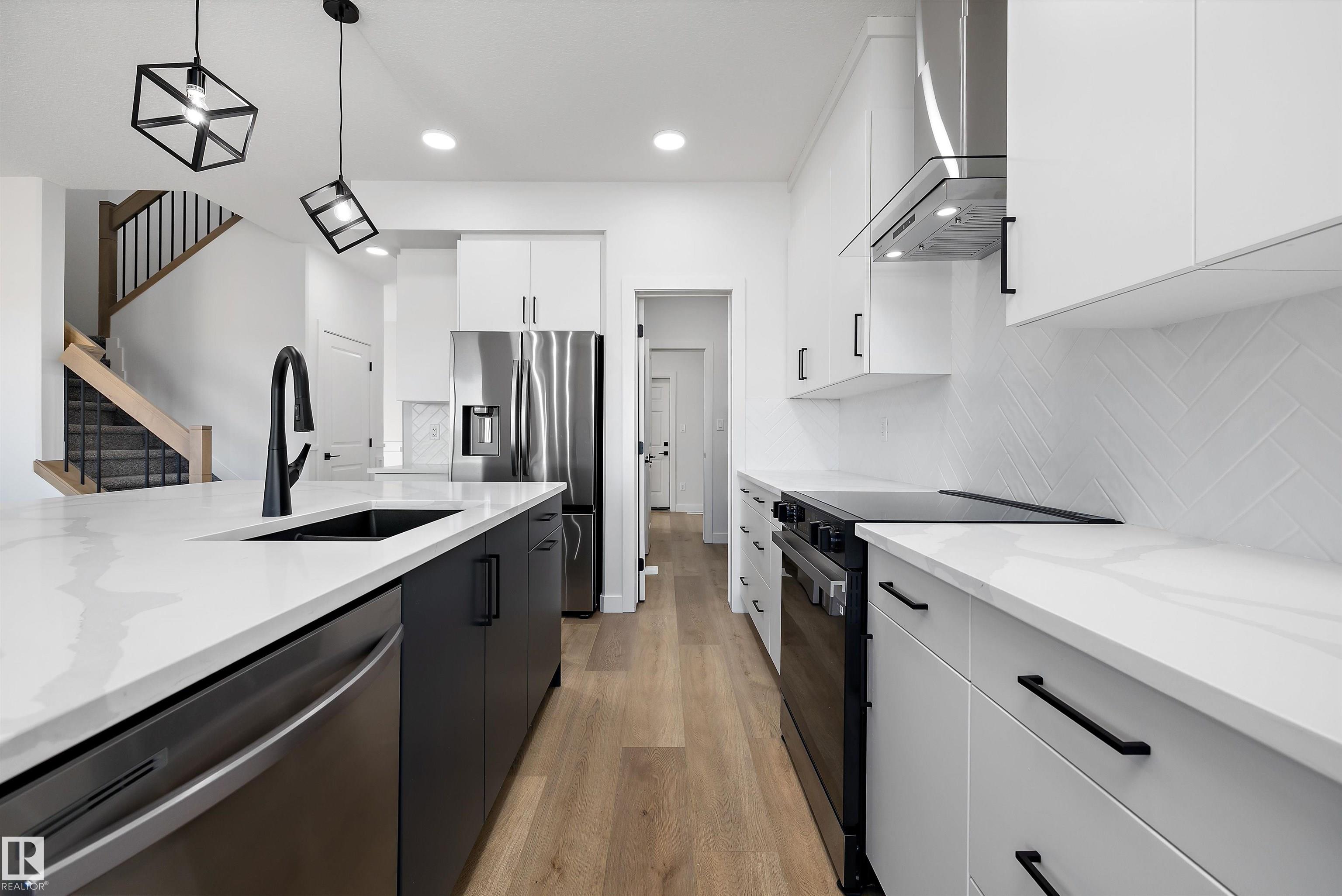 Photo 21 at 28 Chartres Close, Chérot, St. Albert