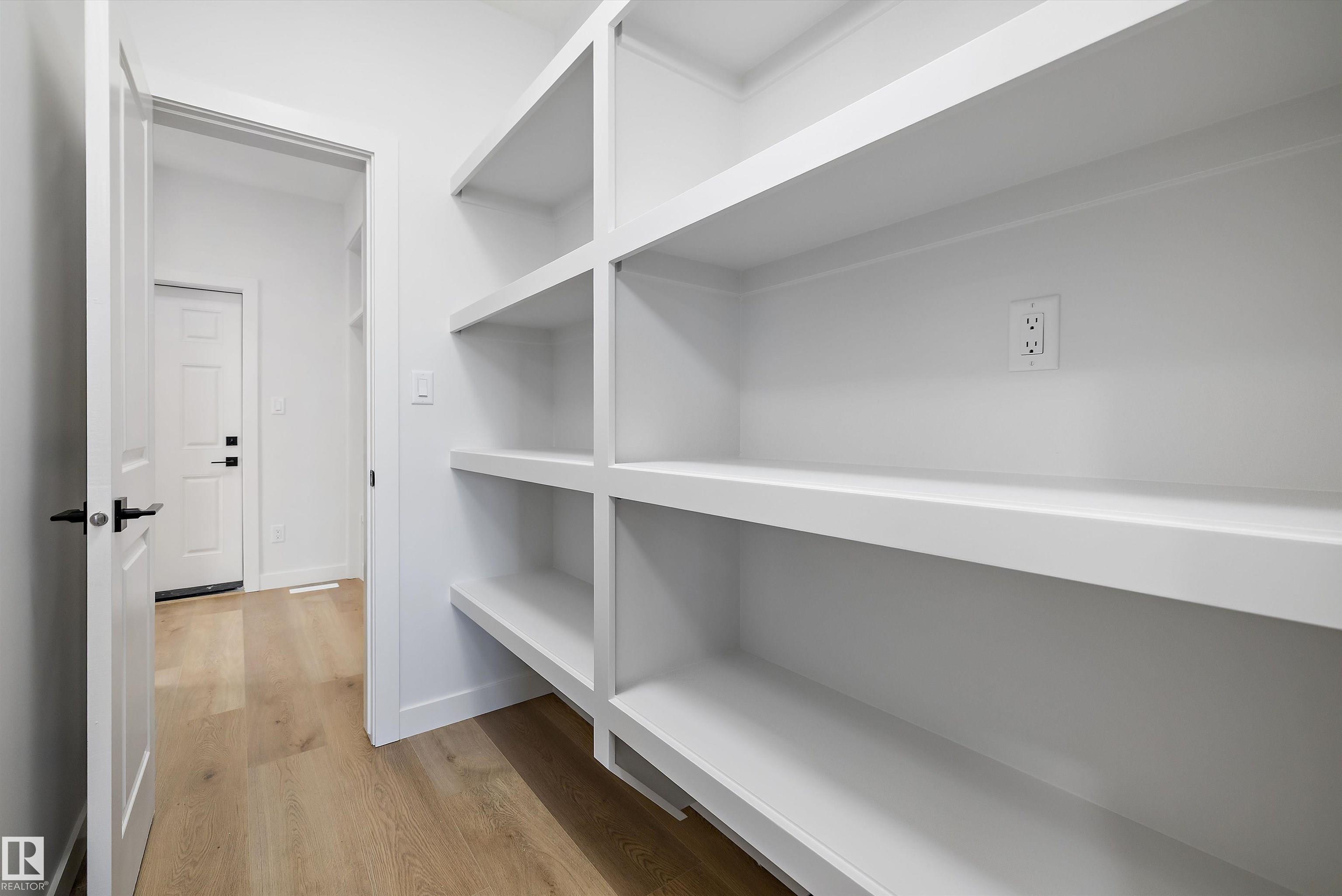 Photo 22 at 28 Chartres Close, Chérot, St. Albert