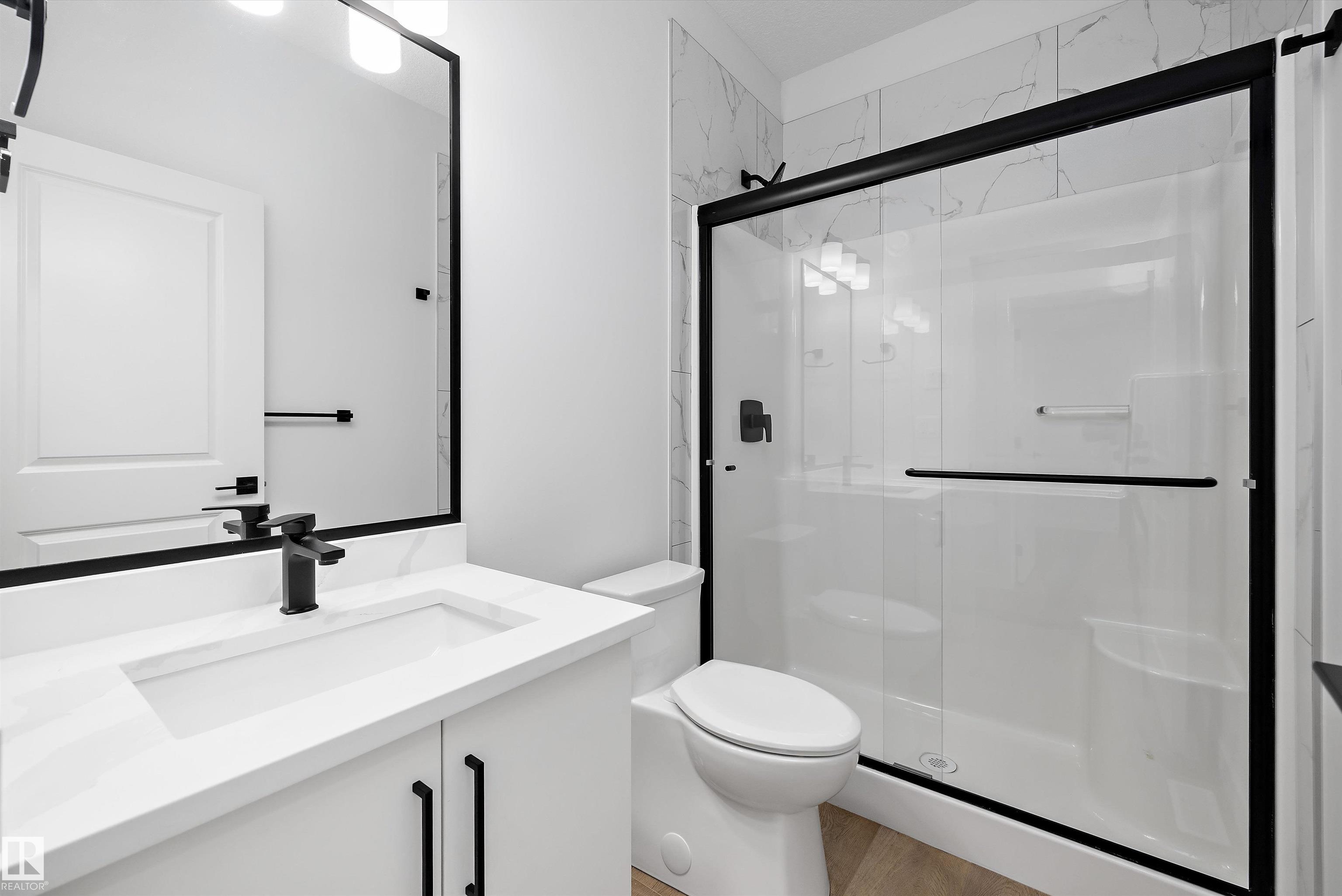 Photo 4 at 28 Chartres Close, Chérot, St. Albert