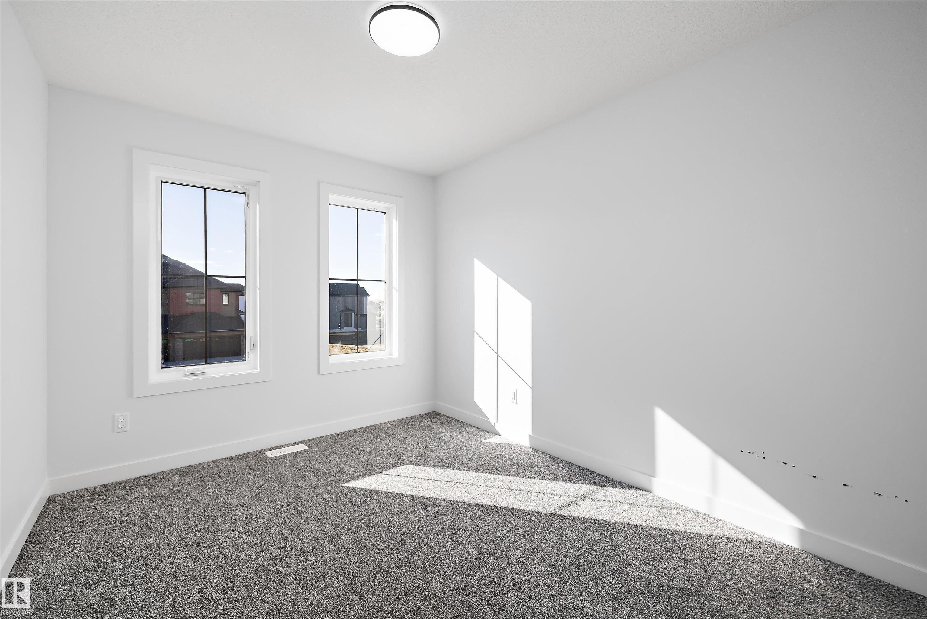 Photo 32 at 28 Chartres Close, Chérot, St. Albert