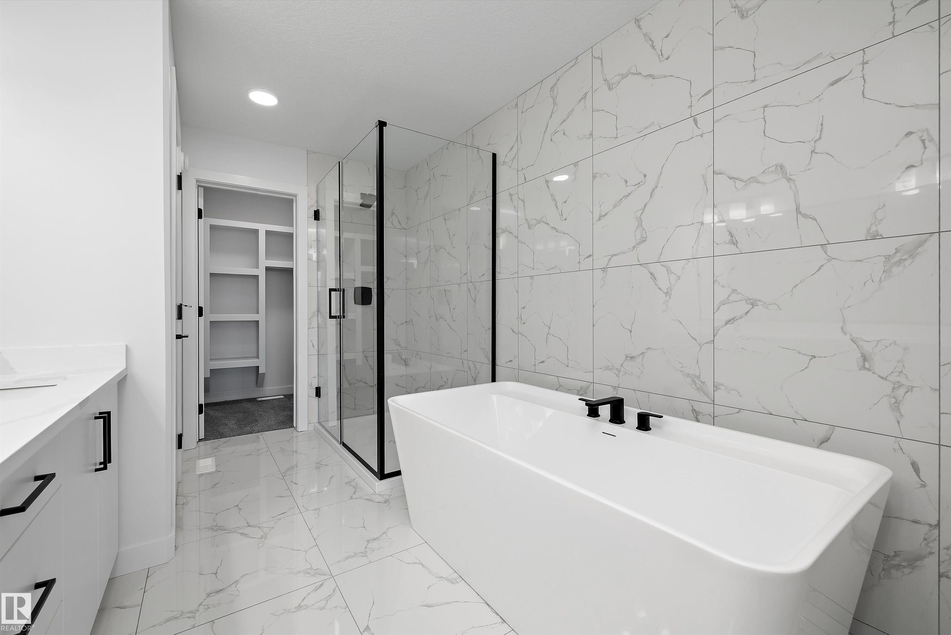 Photo 42 at 28 Chartres Close, Chérot, St. Albert