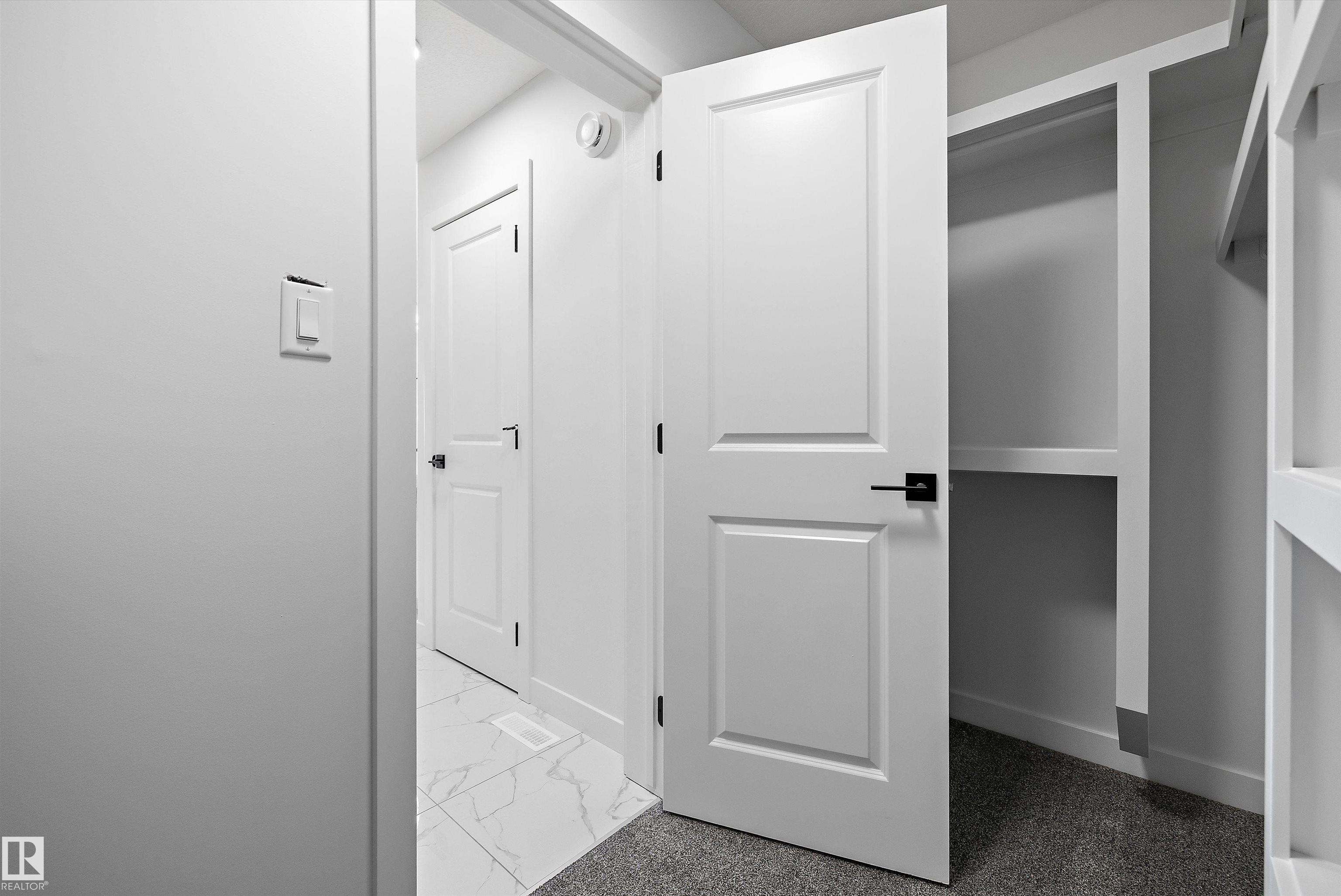 Photo 45 at 28 Chartres Close, Chérot, St. Albert