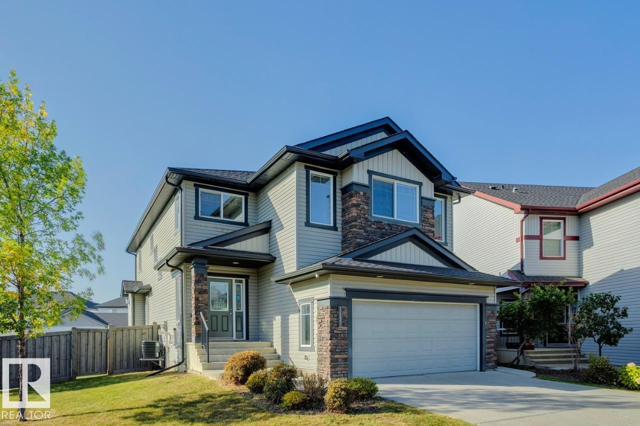Photo 2 at 3552 Claxton Crescent SW, Chappelle Area, Edmonton
