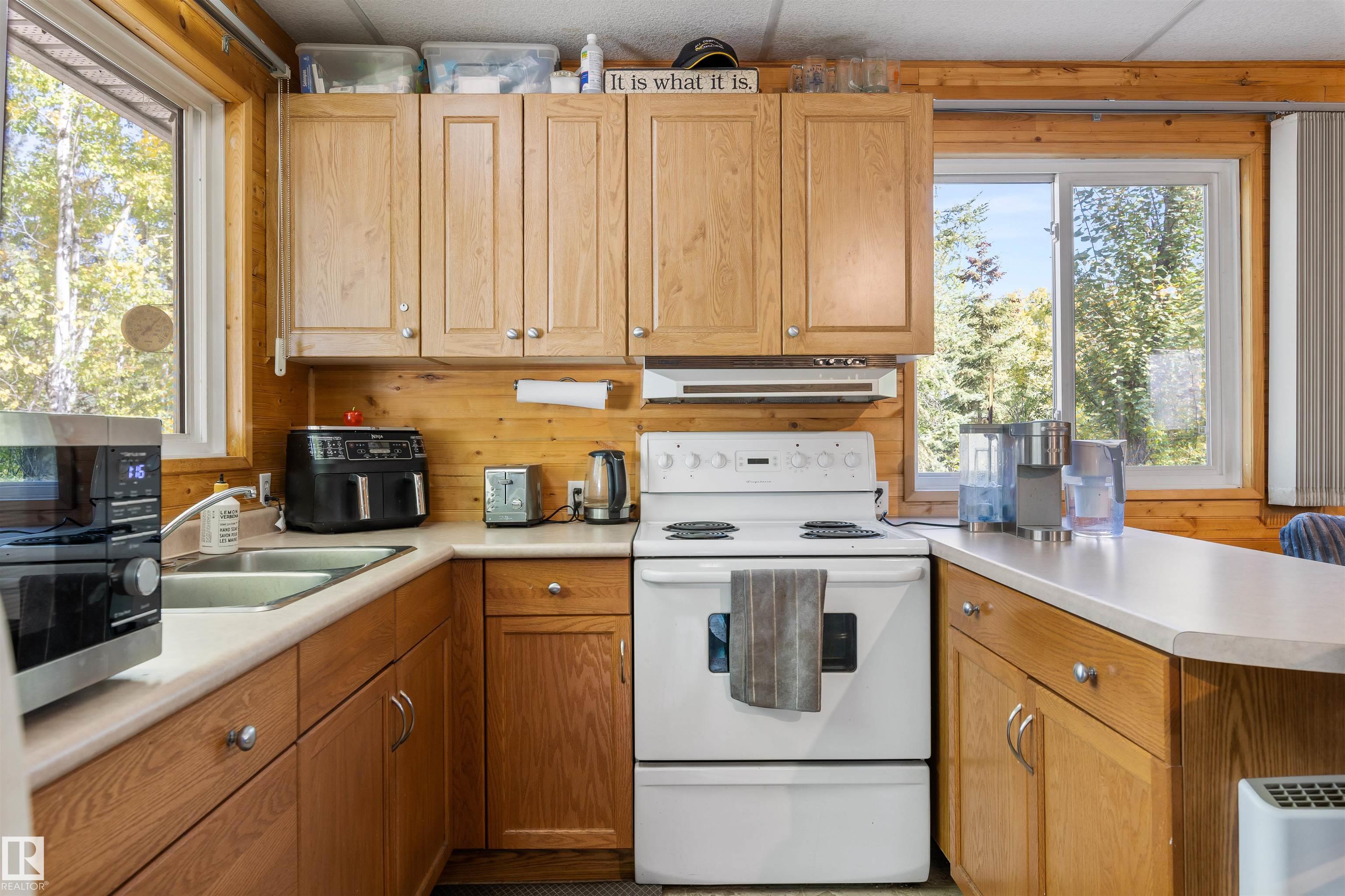 Photo 10 at 115 - 55230 Rge Road 10, Pine Sands, Rural Sturgeon County