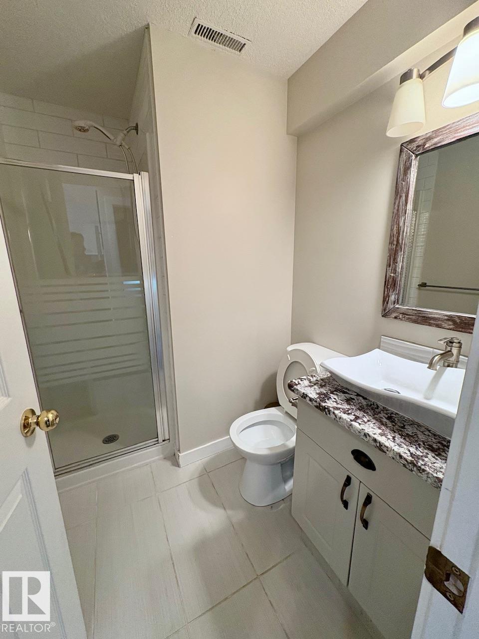 Photo 13 at 88 Landsdowne Drive, Lakewood, Spruce Grove