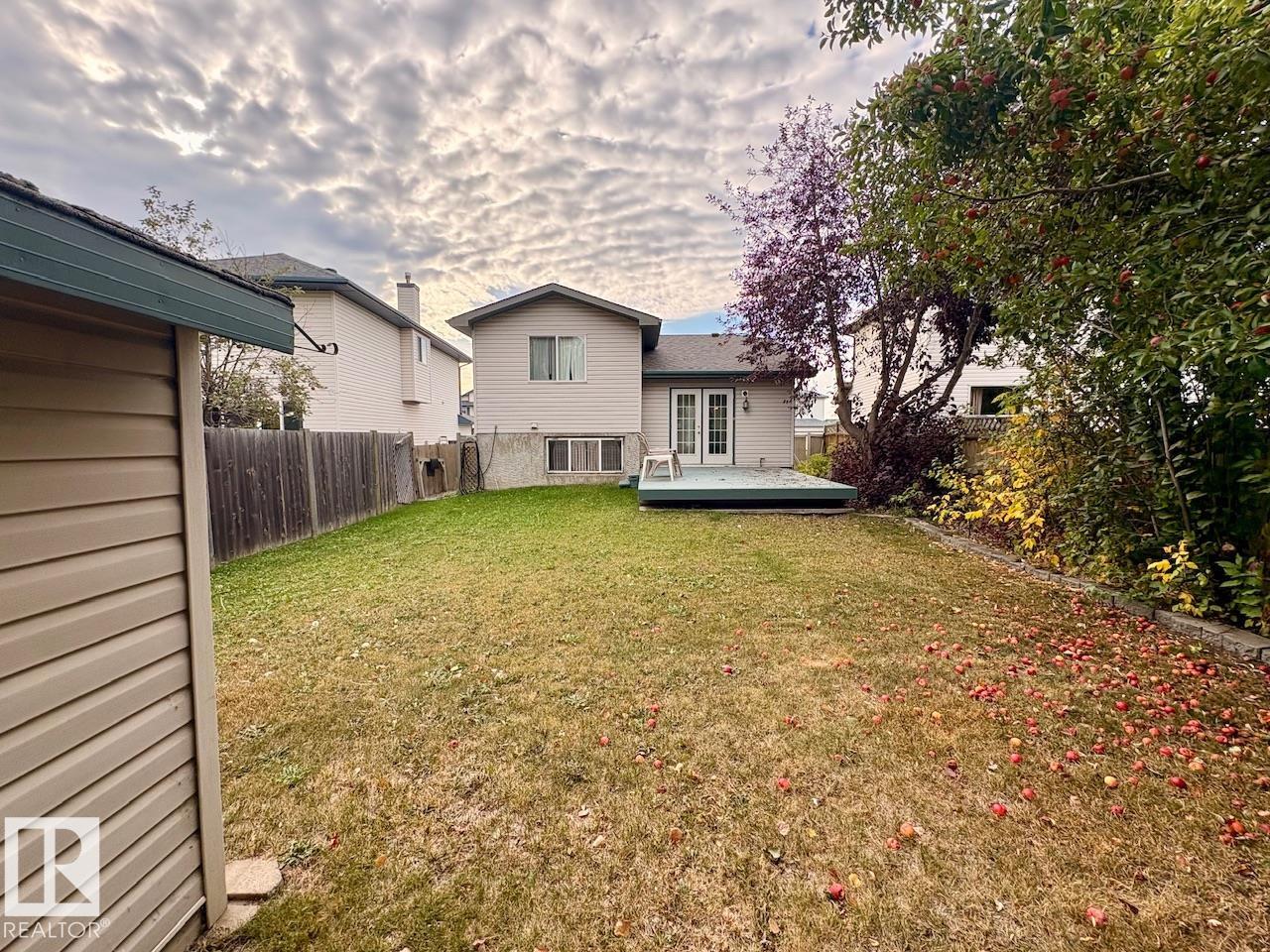 Photo 18 at 88 Landsdowne Drive, Lakewood, Spruce Grove