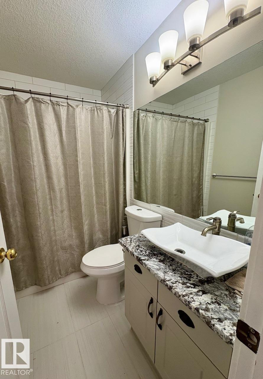 Photo 10 at 88 Landsdowne Drive, Lakewood, Spruce Grove